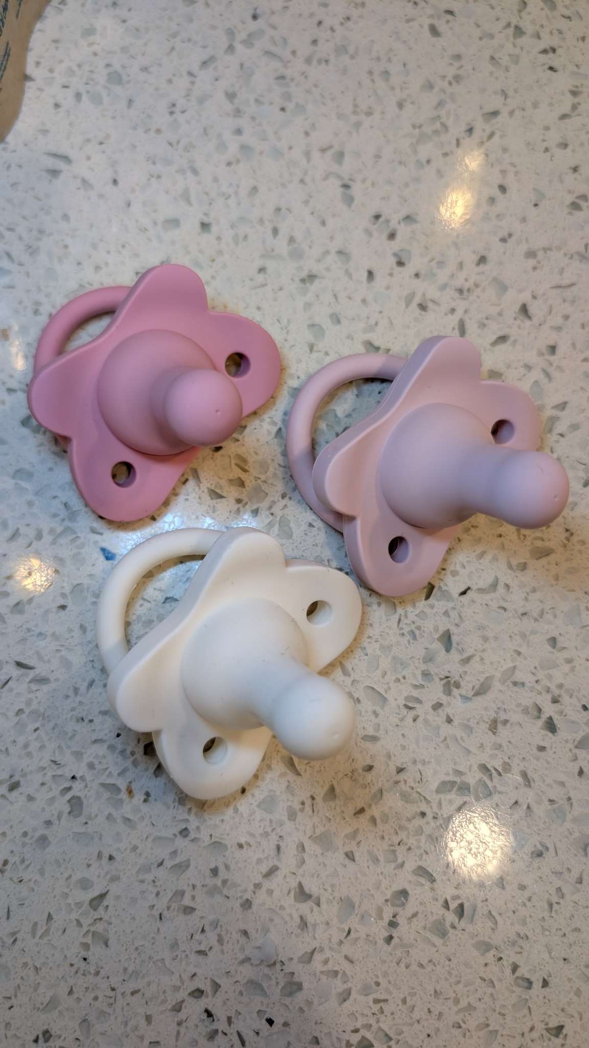 Dr Brown's Pacifier 3 pack + Straps