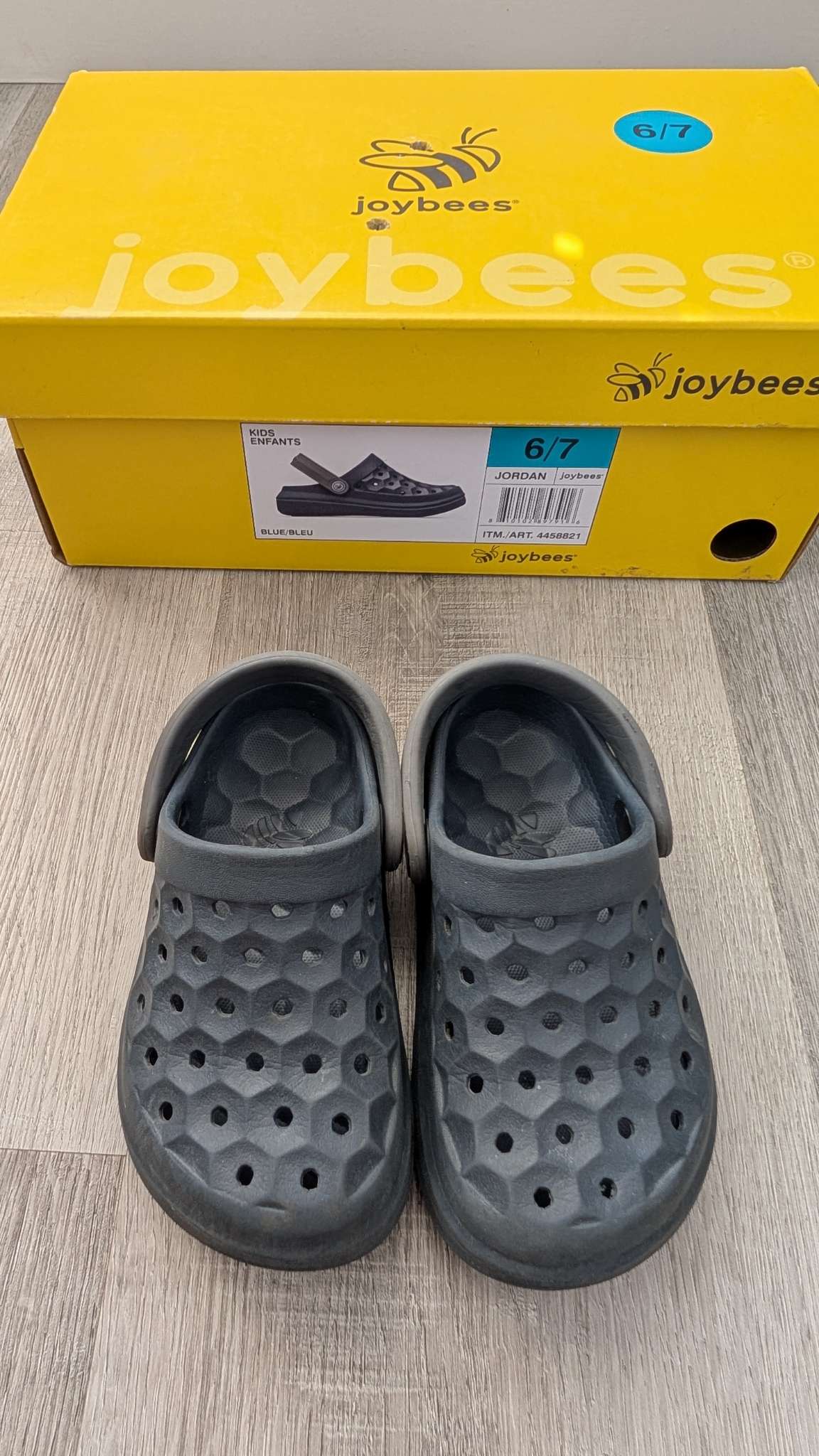 Joybees Navy Blue Sandals 6/7T, Shoes 6.5 (Walkers:12-24 mth)