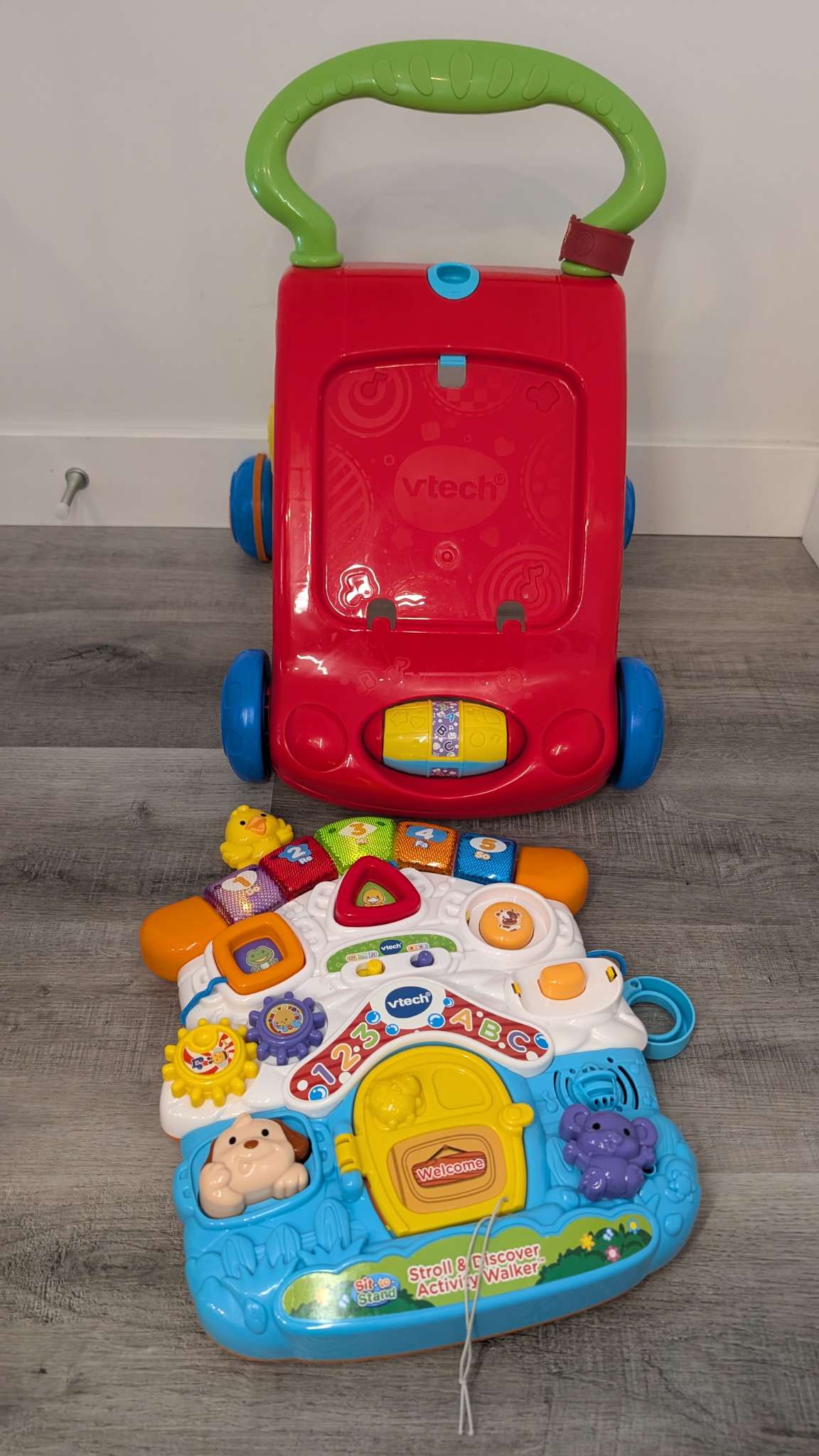 Vtech Stroll and Discover Activity Walker