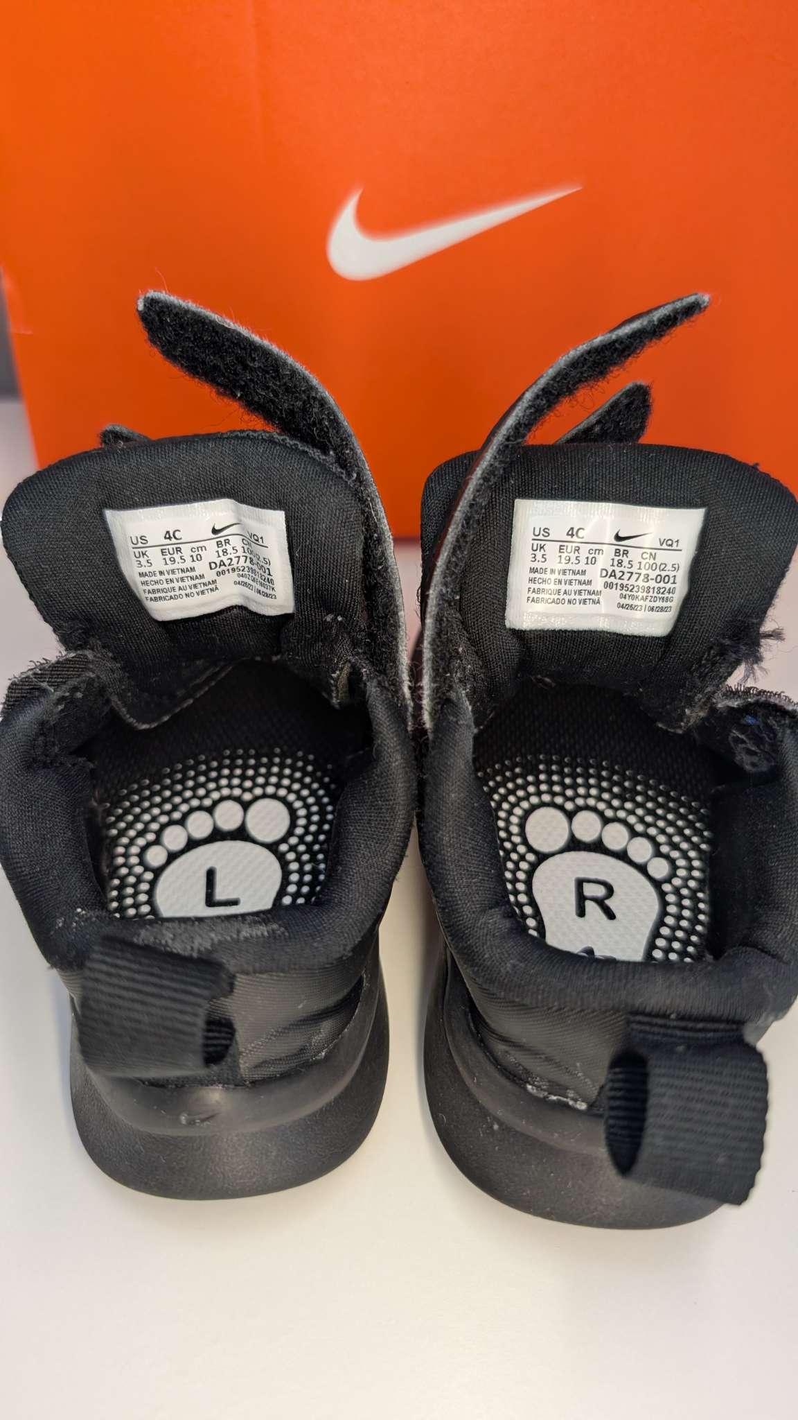 LIKE NEW Nike Star Runners size 4C with box, Shoes 4 (Baby: 0-12 mth)