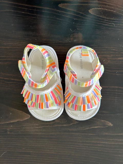 Joe Fresh Baby Sandals Size 4, Shoes 4 (Baby: 0-12 mth)