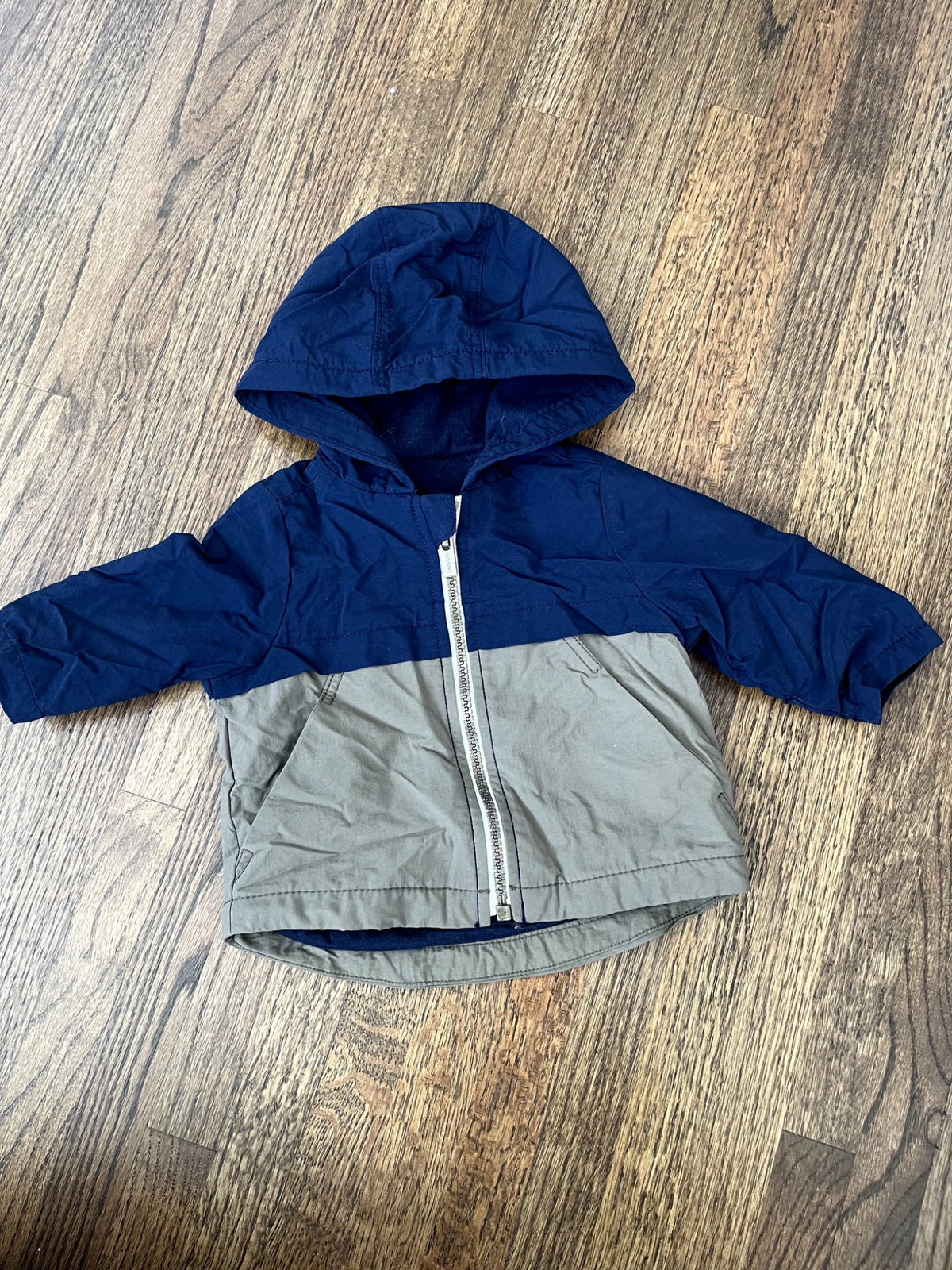 Lightweight Colour Block Jacket 0-3M VGUC, Kids 3 Month (0-3M)