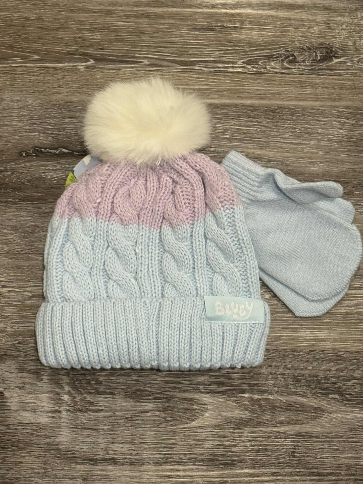 Bluey Toddler Hat/Gloves set. New. (B)