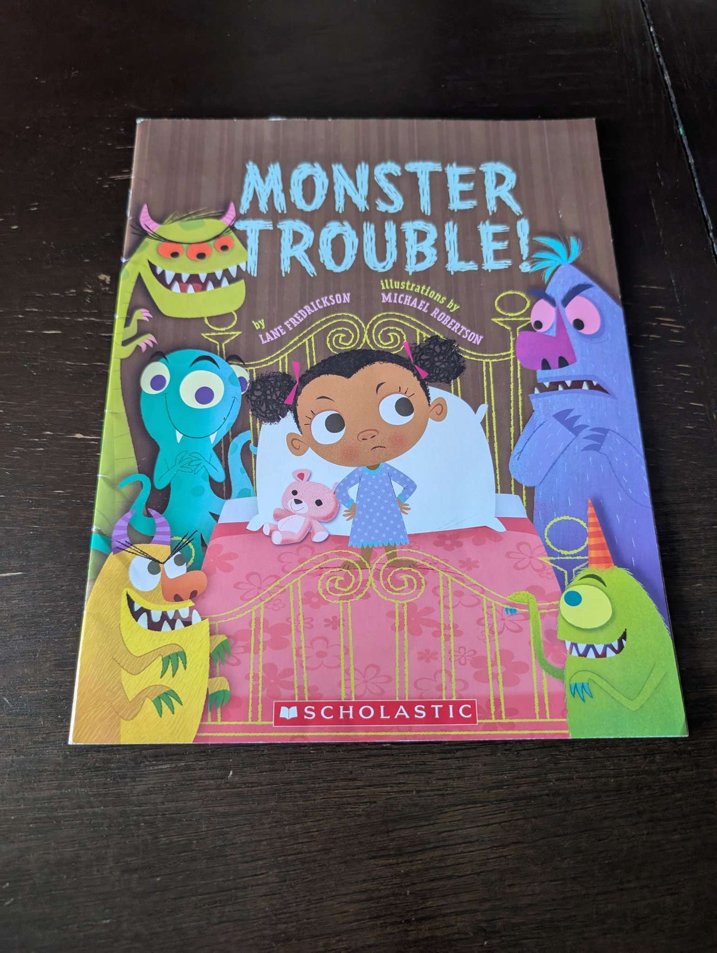 Bundle of 3 Halloween books