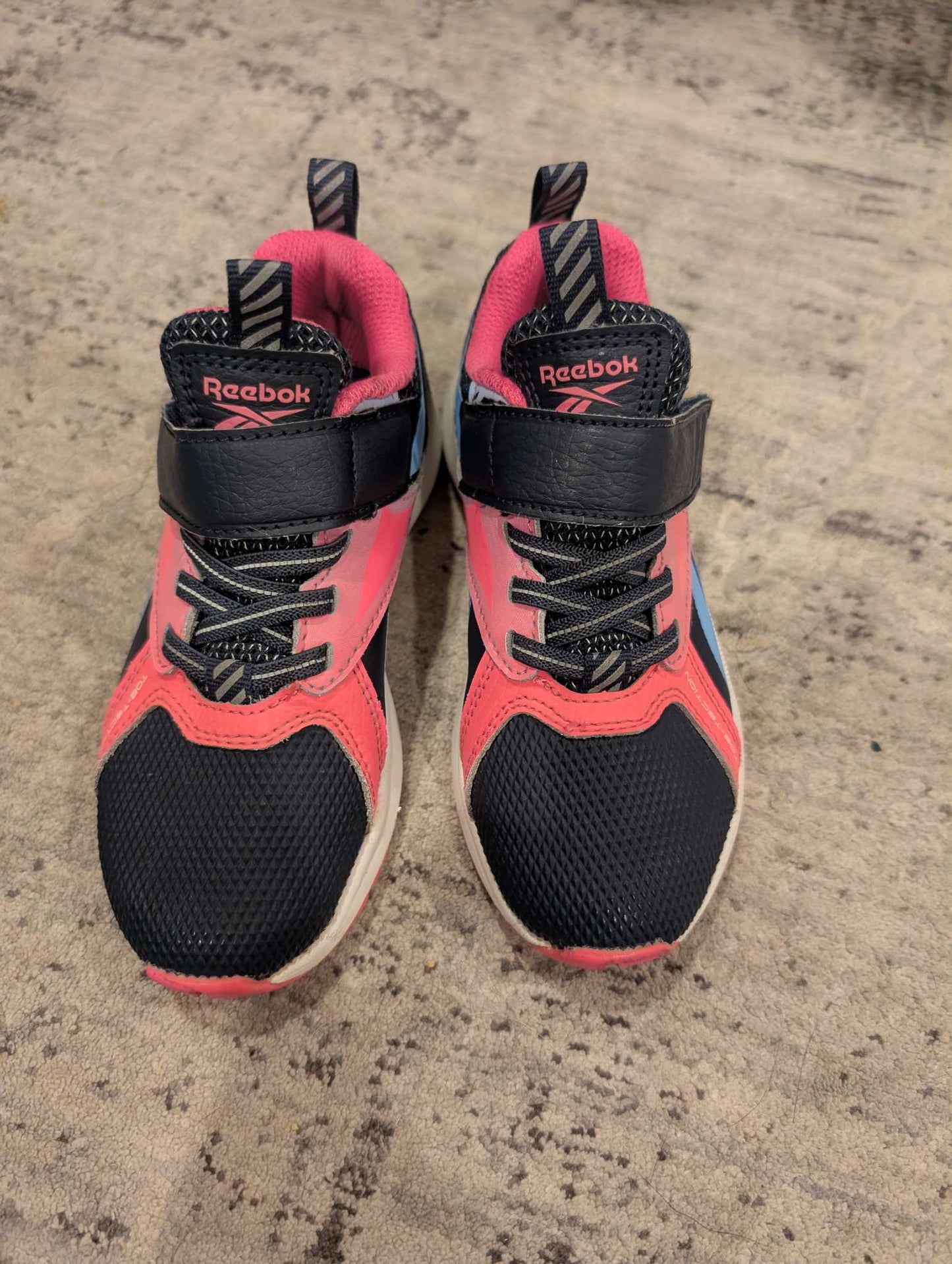 Girls Reebok Runners - Size 11. Original price $70, Shoes 11 (Toddler:2-4yr)