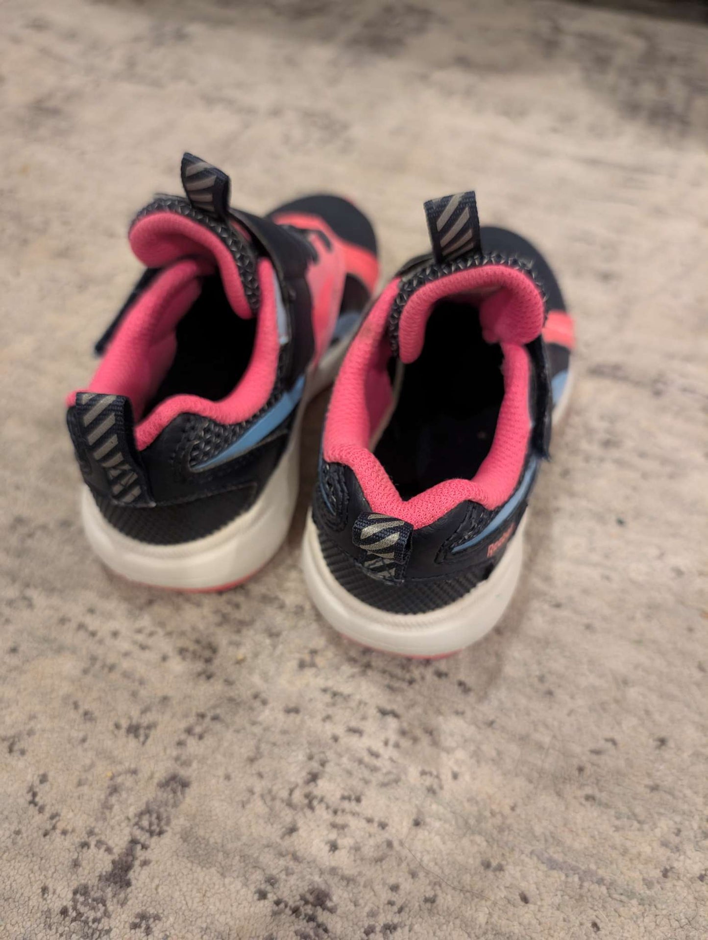 Girls Reebok Runners - Size 11. Original price $70, Shoes 11 (Toddler:2-4yr)