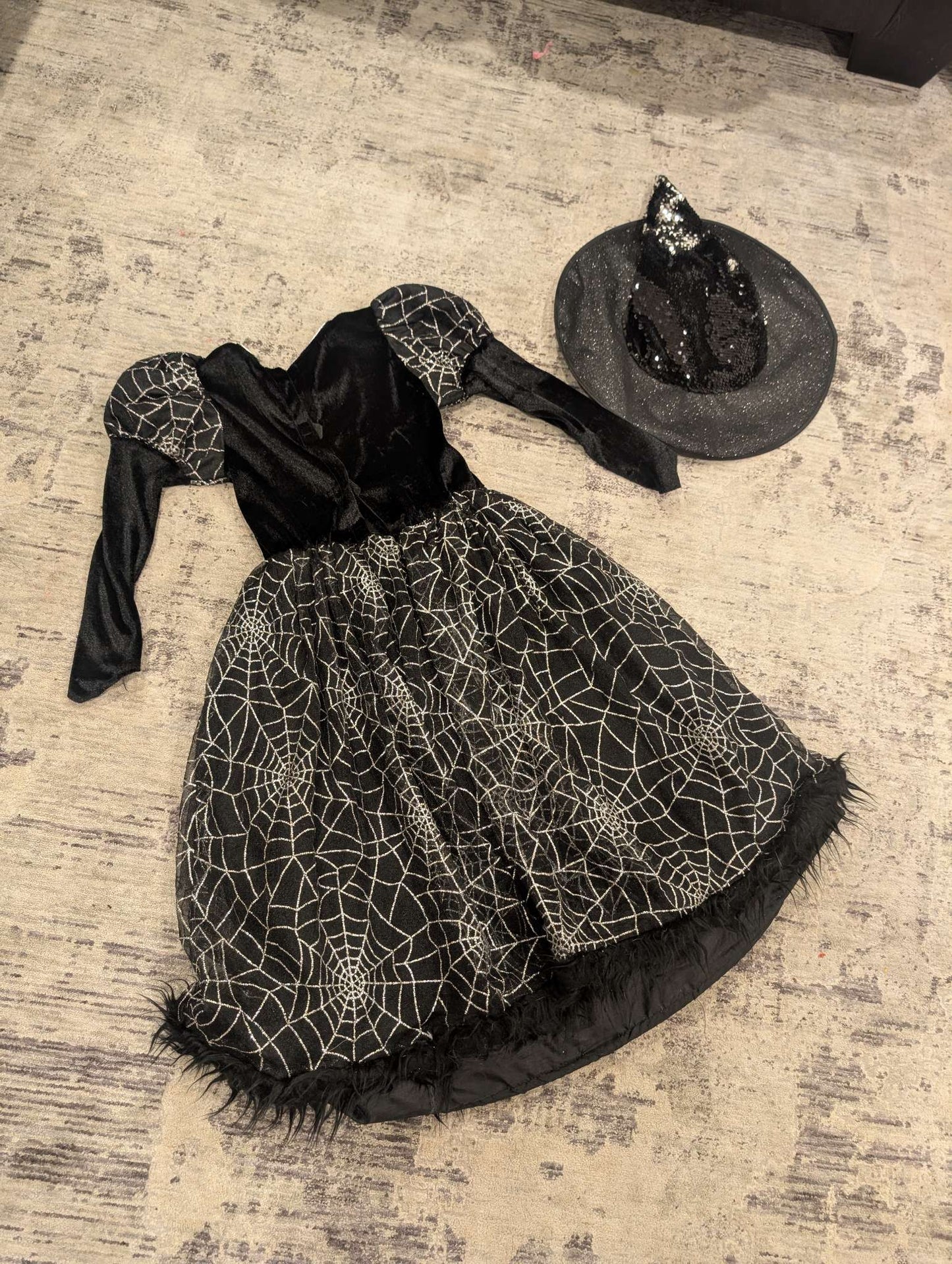 Halloween Costume - Age 4, Black Spider Web Witch Dress + Hat, Kids 4/4T