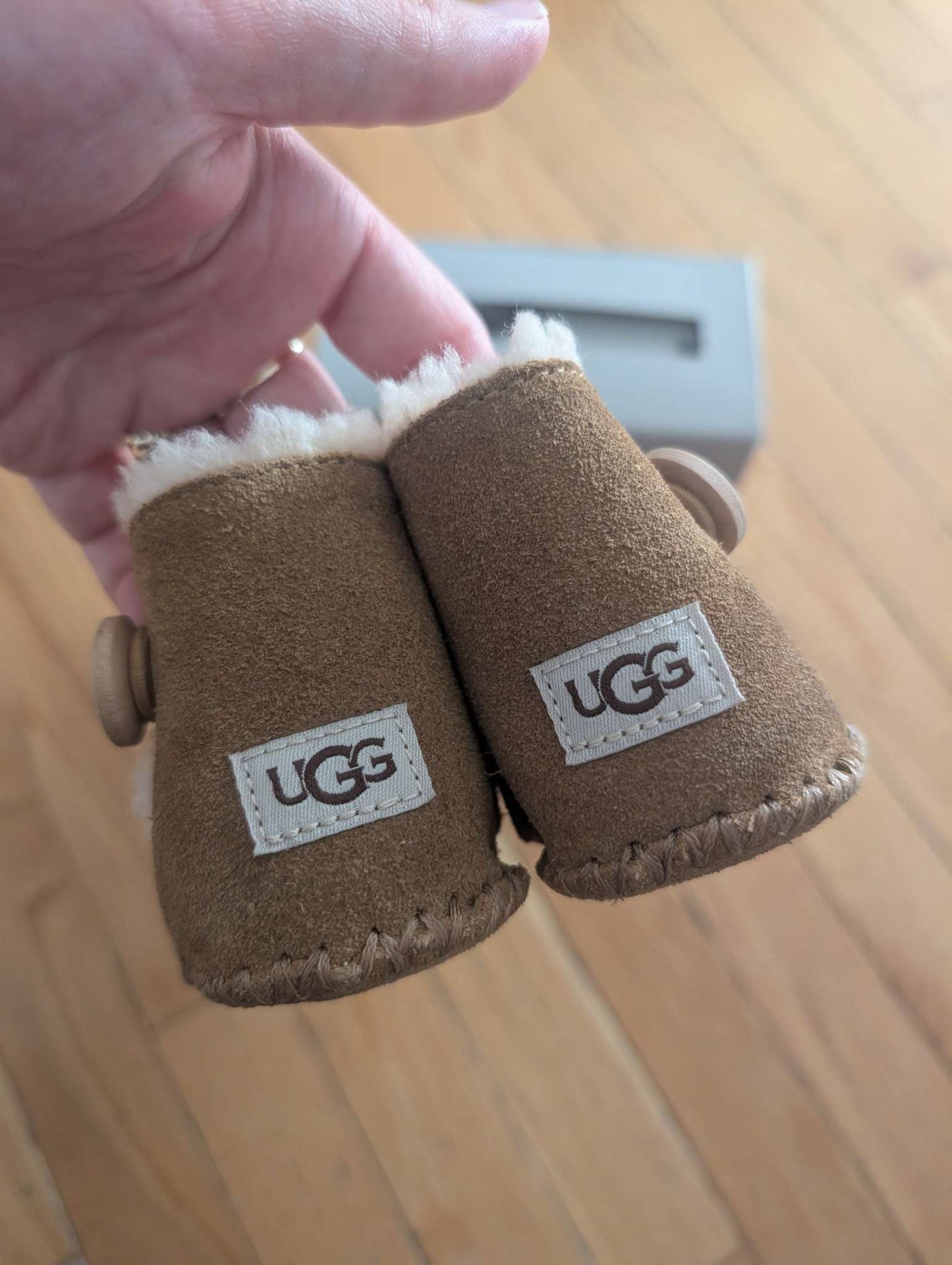 Baby UGG boots - Size 2/3 (6-12 months) MSRP $70, Shoes 3 (Baby: 0-12 mth)