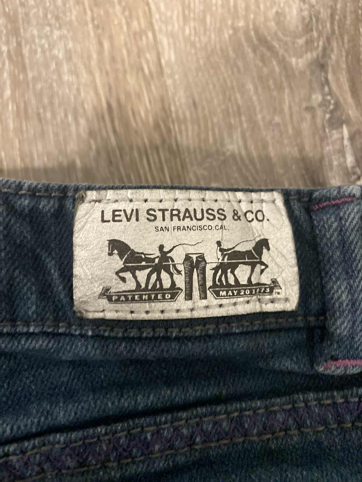 2 pairs of girls 3T Levis Jeans , Kids 3T