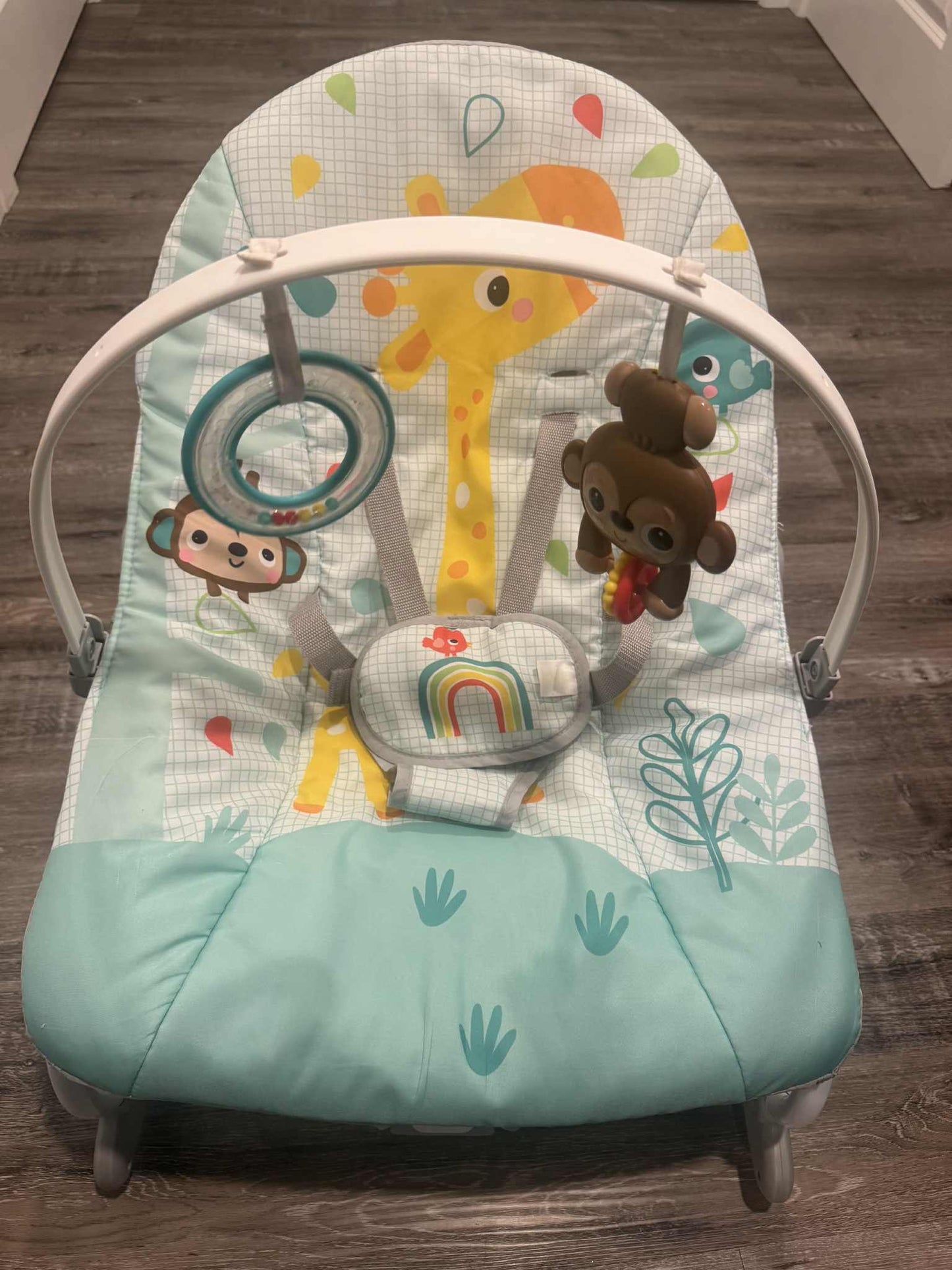 Bright Starts Wild Vibes Infant to Toddler Rocker with Vibrations, Unisex, Newborn. MSRP $50