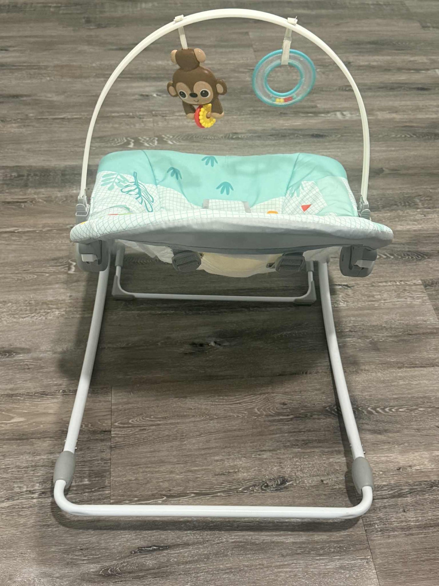 Bright Starts Wild Vibes Infant to Toddler Rocker with Vibrations, Unisex, Newborn. MSRP $50