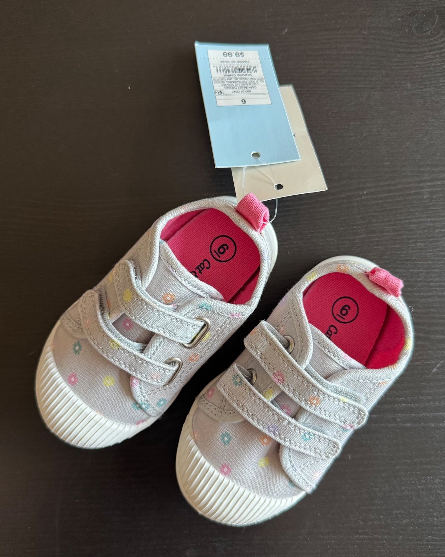 Cat & Jack toddler girls shoes, 6T, Shoes 6 (Walkers:12-24 mth)
