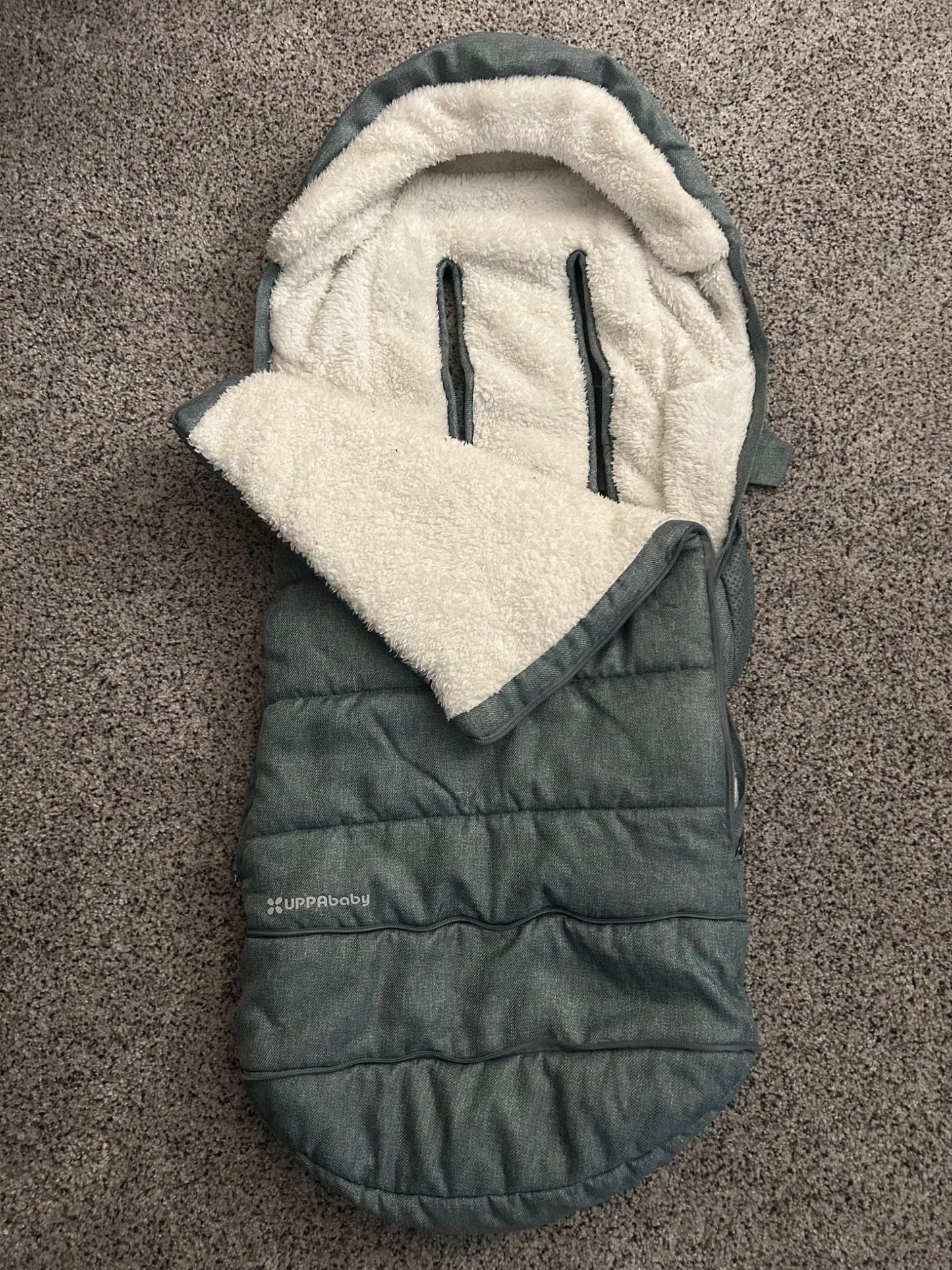 Uppababy cozyganoosh