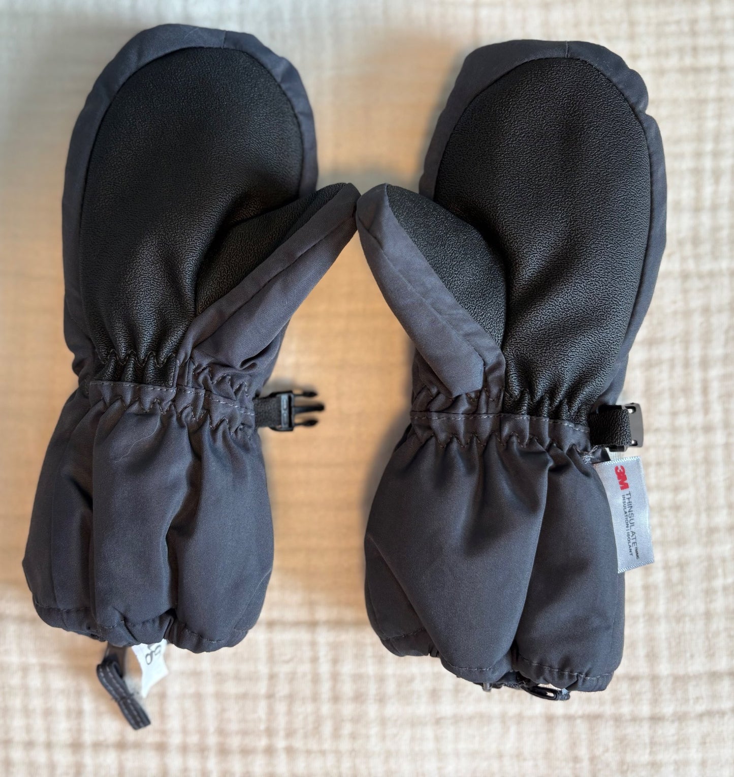 12-24 Months Unisex Insulated Gloves *BNWOT*