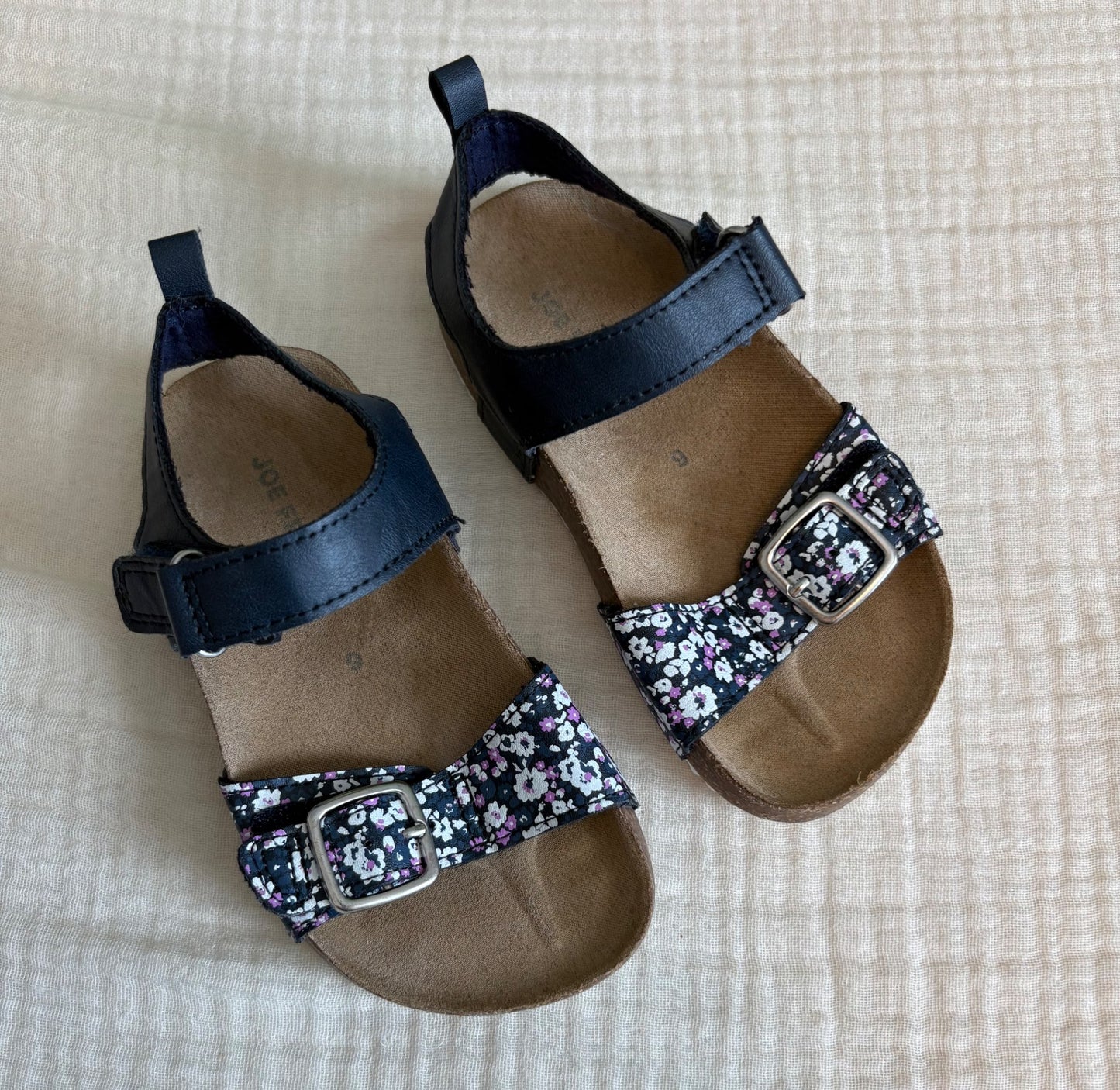 Toddler Girls Size 9 Velcro Flower Print Sandals , Shoes 9 (Toddler:2-4yr)