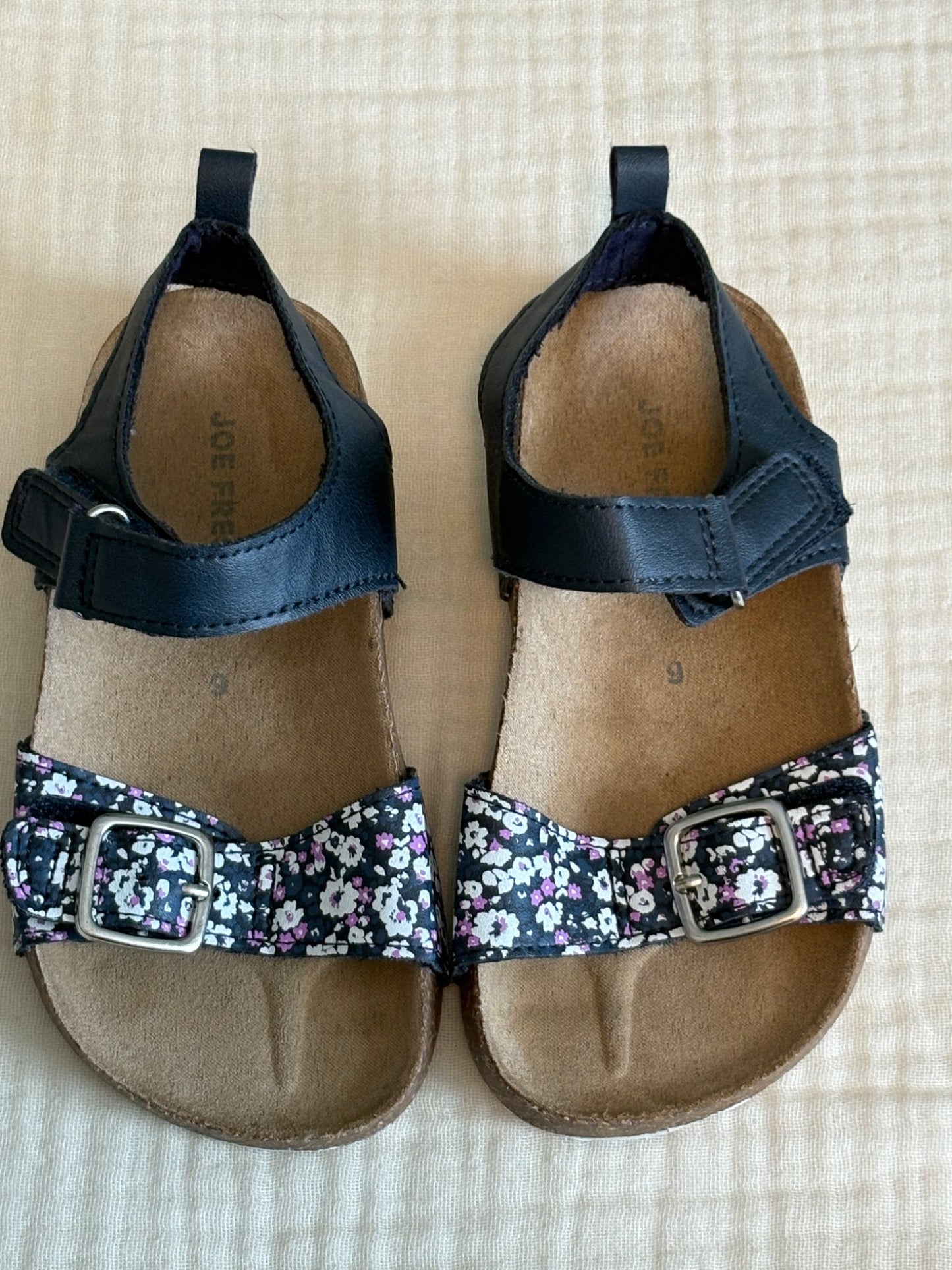 Toddler Girls Size 9 Velcro Flower Print Sandals , Shoes 9 (Toddler:2-4yr)
