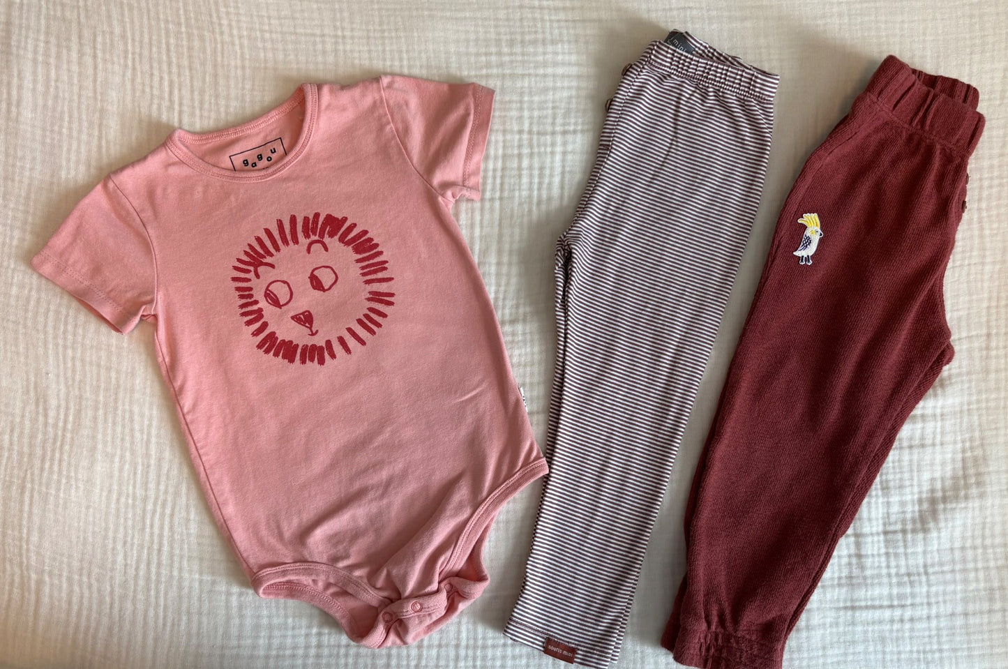 2T Toddler Girls Brown & Pink Bundle (Gagou Tagou, George, Souris Mini) , Kids 2T
