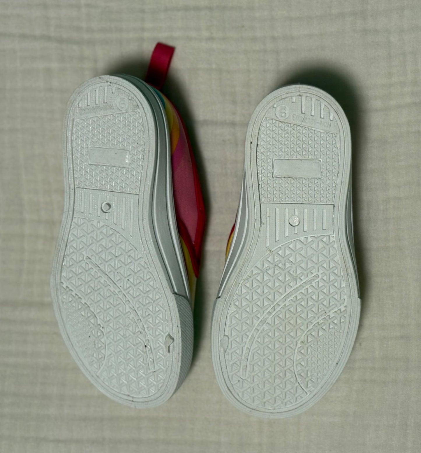 Gabby’s Dollhouse Size 9 Toddler Girls Slip On Shoes , Shoes 9 (Toddler:2-4yr)