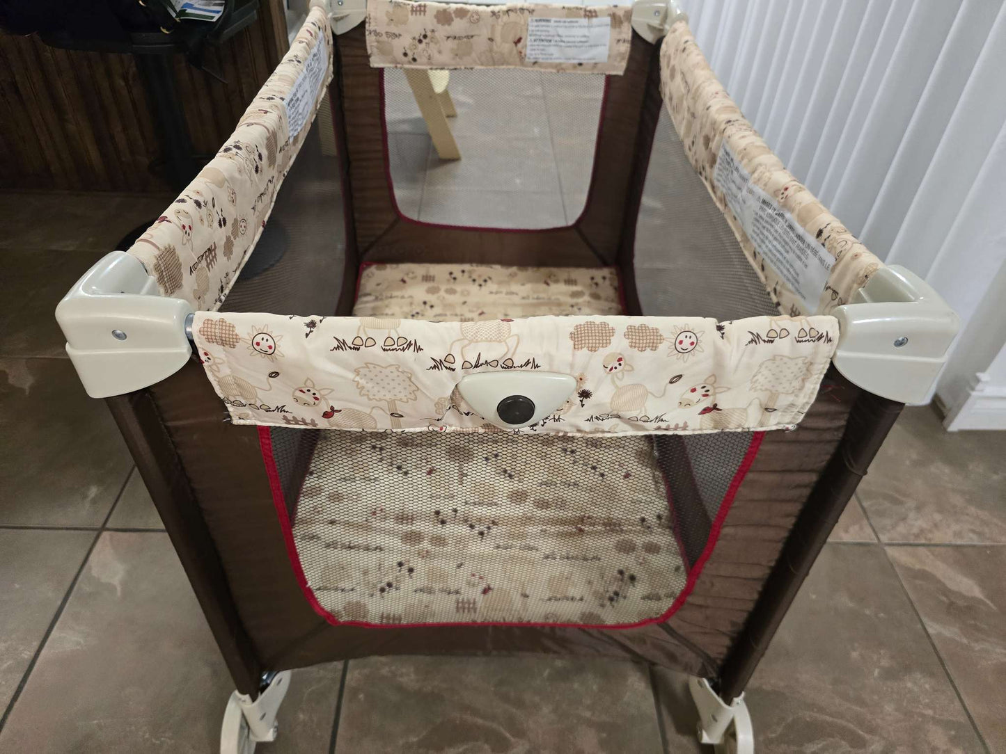 Graco Pack and Play On The Go Playard, Brown 38"x25"
