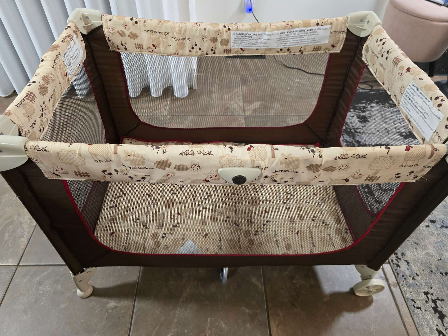Graco Pack and Play On The Go Playard, Brown 38"x25"