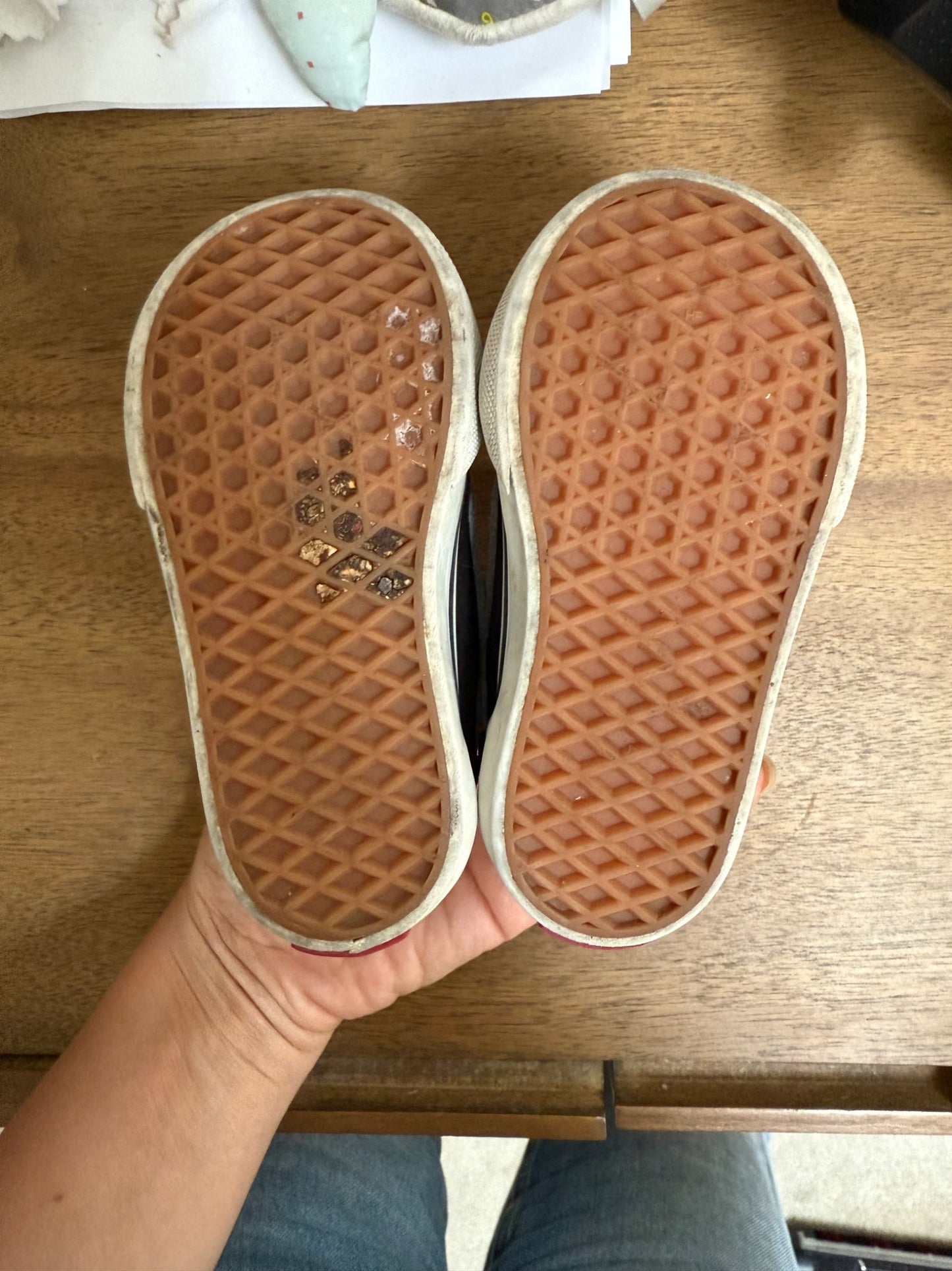 Vans Black and White Toddler - Size 5 RETAIL: 55$, Shoes 5 (Walkers:12-24 mth)
