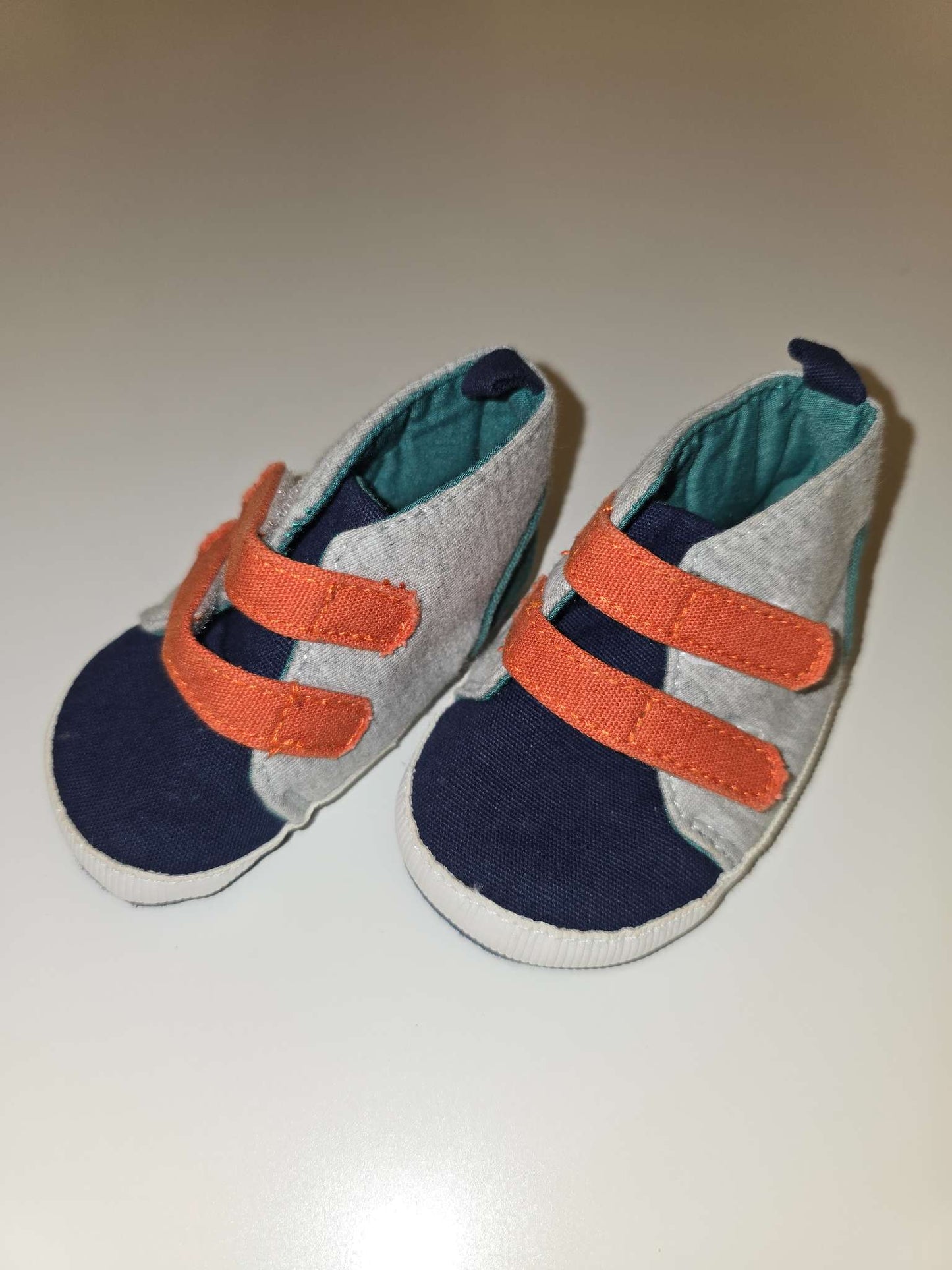Set of 2 pair of shoes Carter's, Shoes .5 (Baby: 0-12 mth)