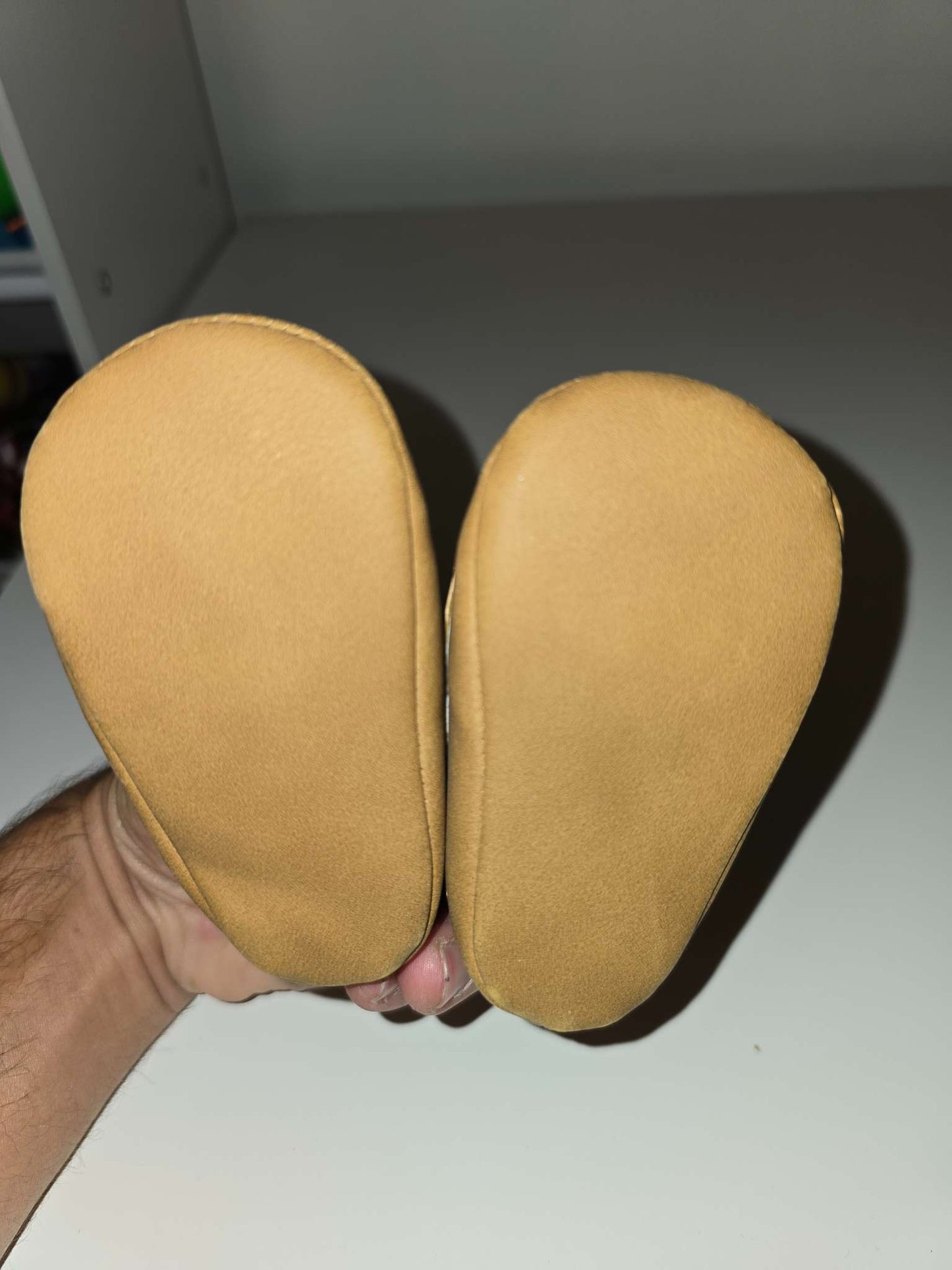 Set of 2 pair of shoes Carter's, Shoes .5 (Baby: 0-12 mth)
