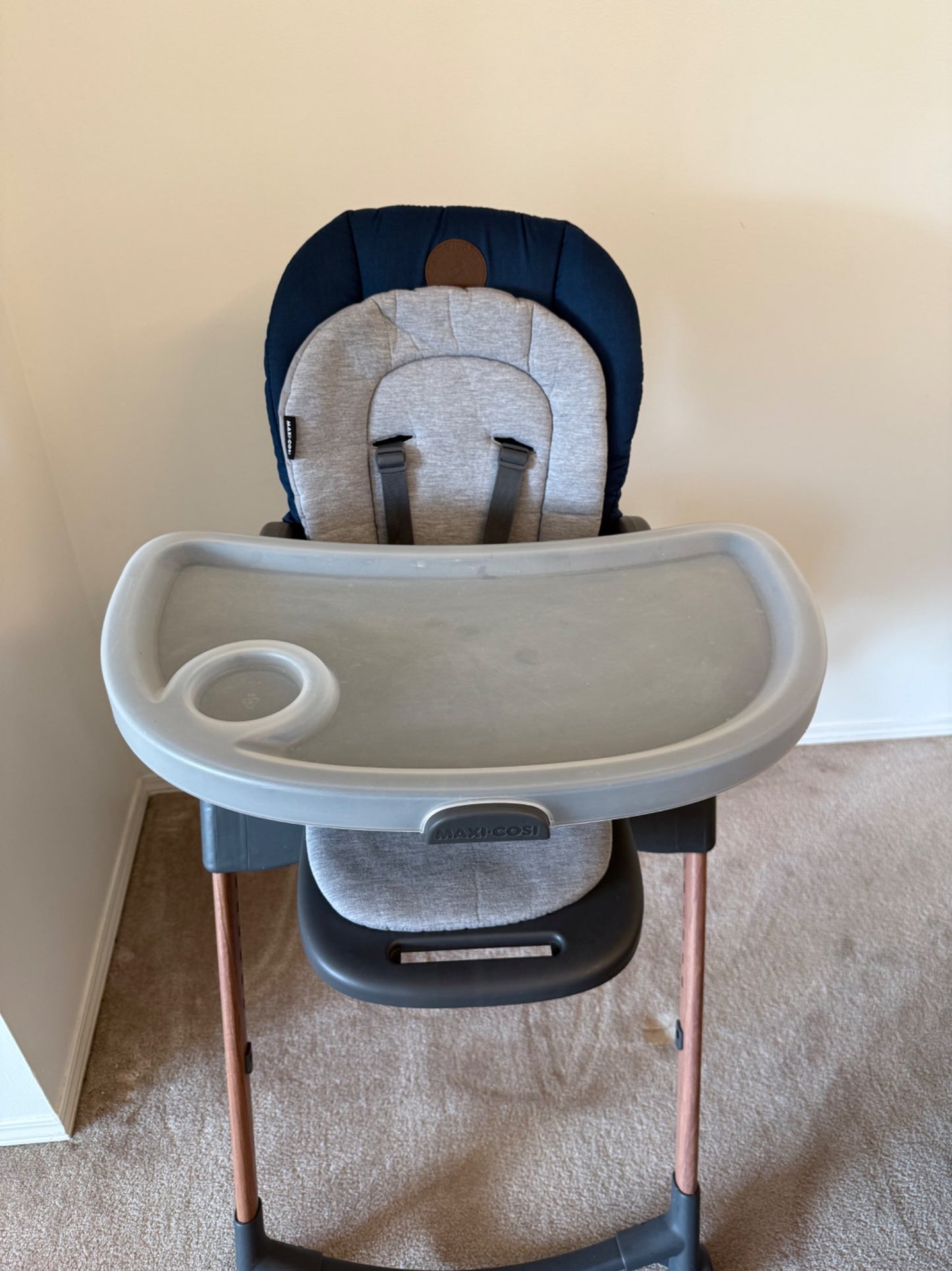 Maxi-Cosi Minla 6 in 1 High Chair, Essential Blue RETAIL $370
