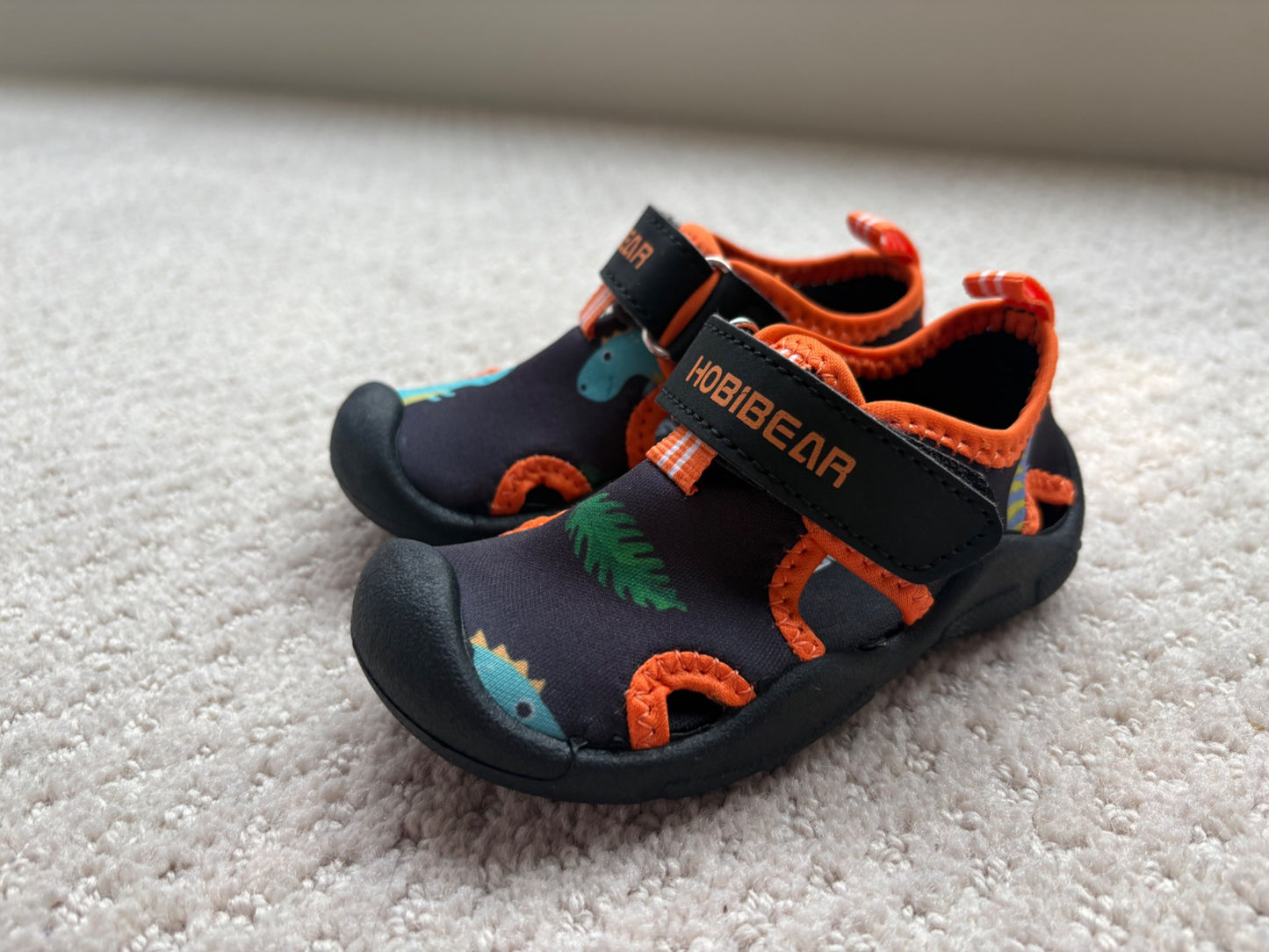 Water shoes - navy with dinosaurs , size 21 (equivalent to size 6) , Shoes 6 (Walkers:12-24 mth)