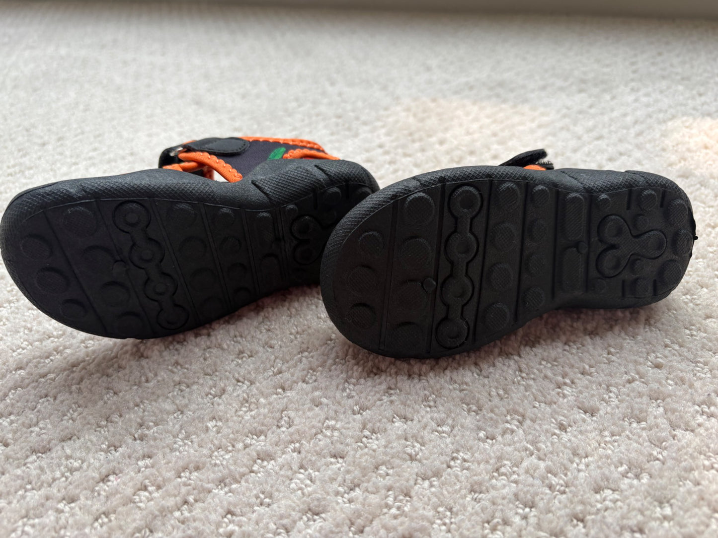 Water shoes - navy with dinosaurs , size 21 (equivalent to size 6) , Shoes 6 (Walkers:12-24 mth)