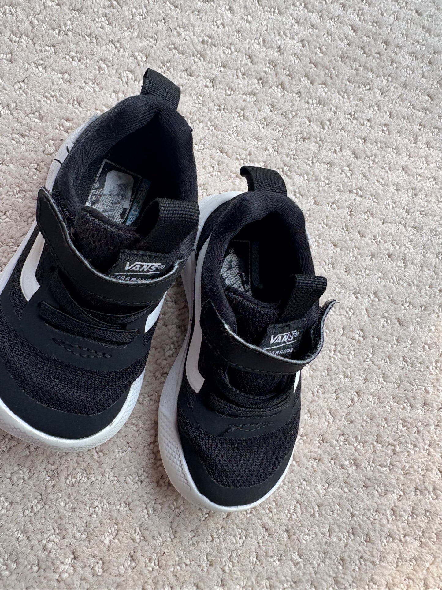 Vans - black and white Velcro runners, size 5, retail $55, Shoes 5 (Walkers:12-24 mth)