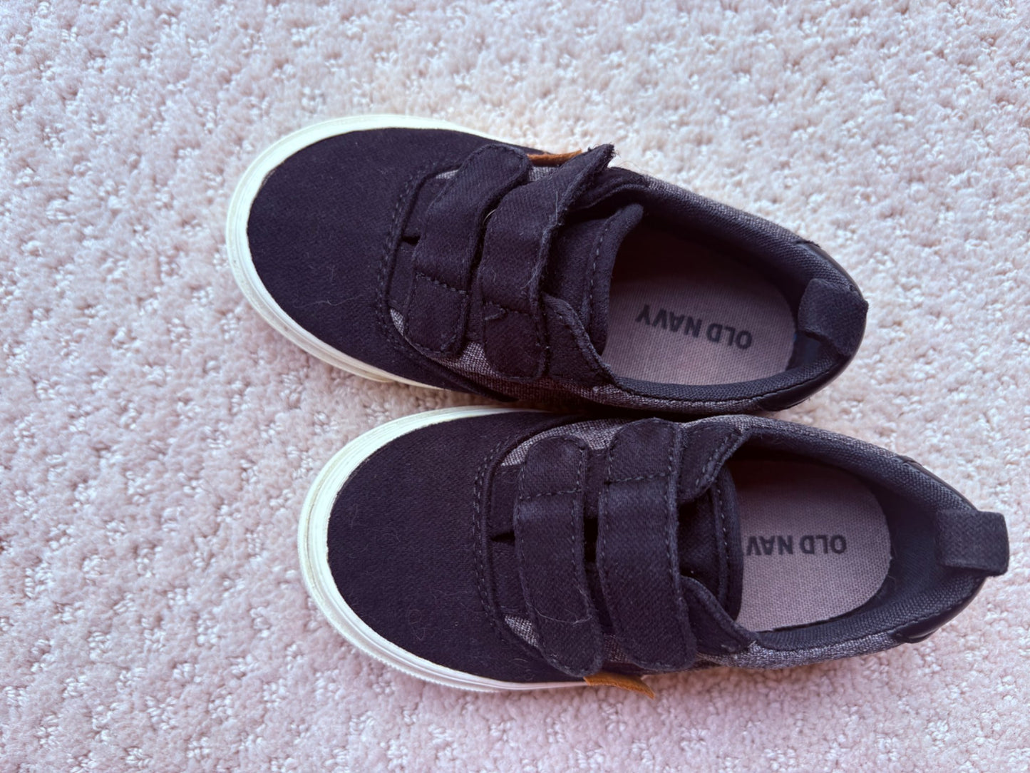 Old Navy - black and grey old navy loafers, size 6, Shoes 6 (Walkers:12-24 mth)