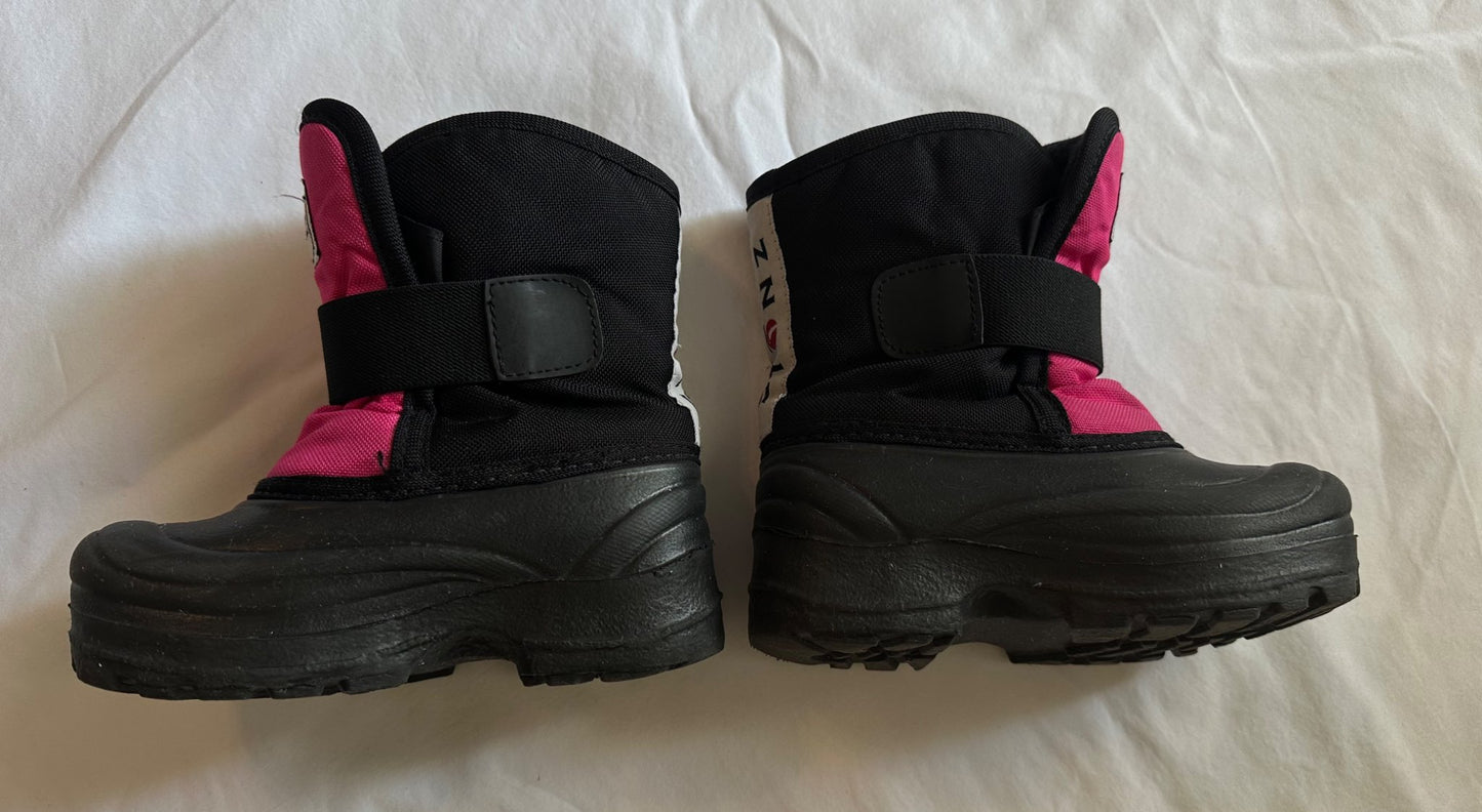 Stonz Toddler boots, Shoes 8 (Toddler:2-4yr)