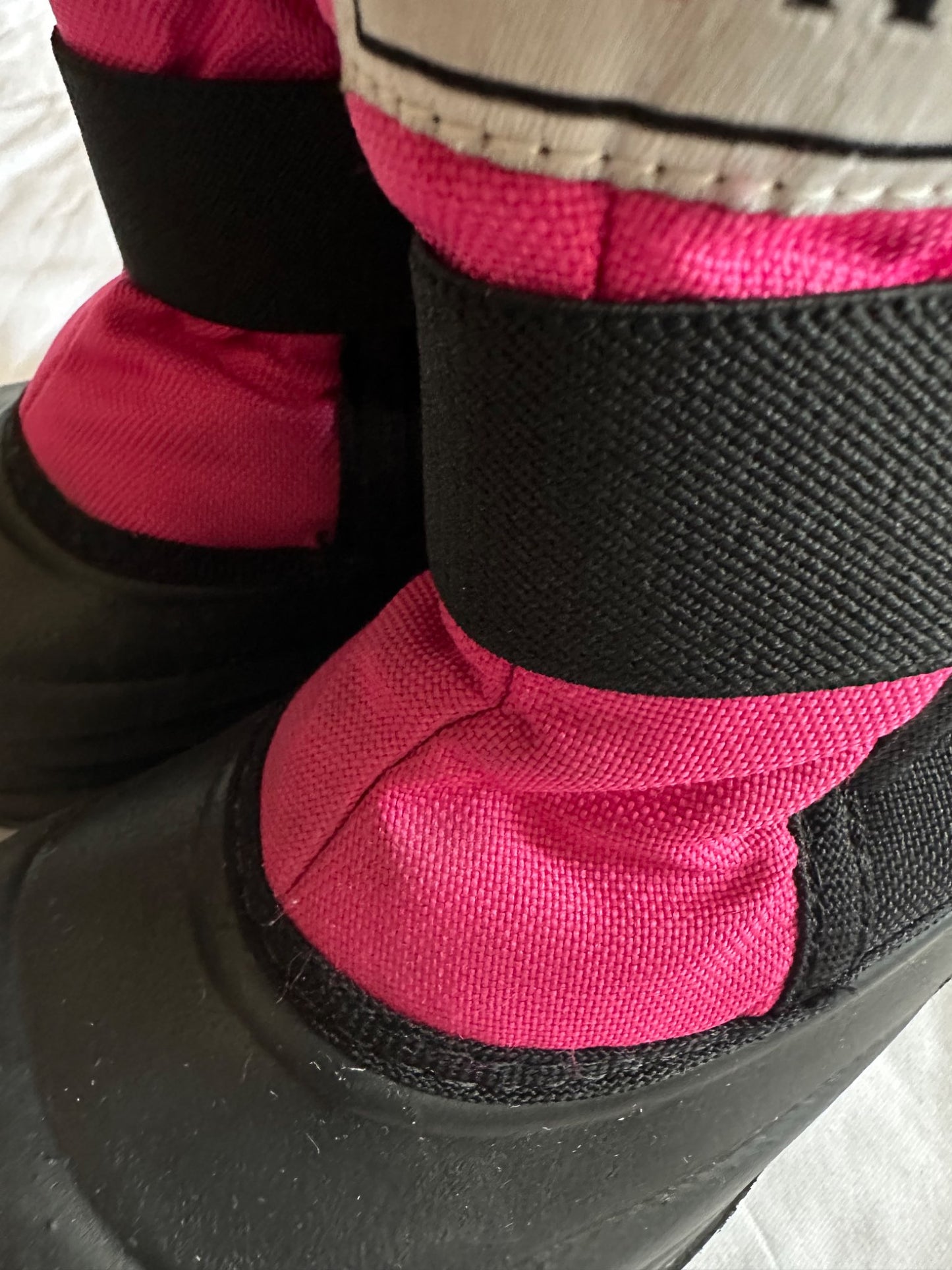 Stonz Toddler boots, Shoes 8 (Toddler:2-4yr)