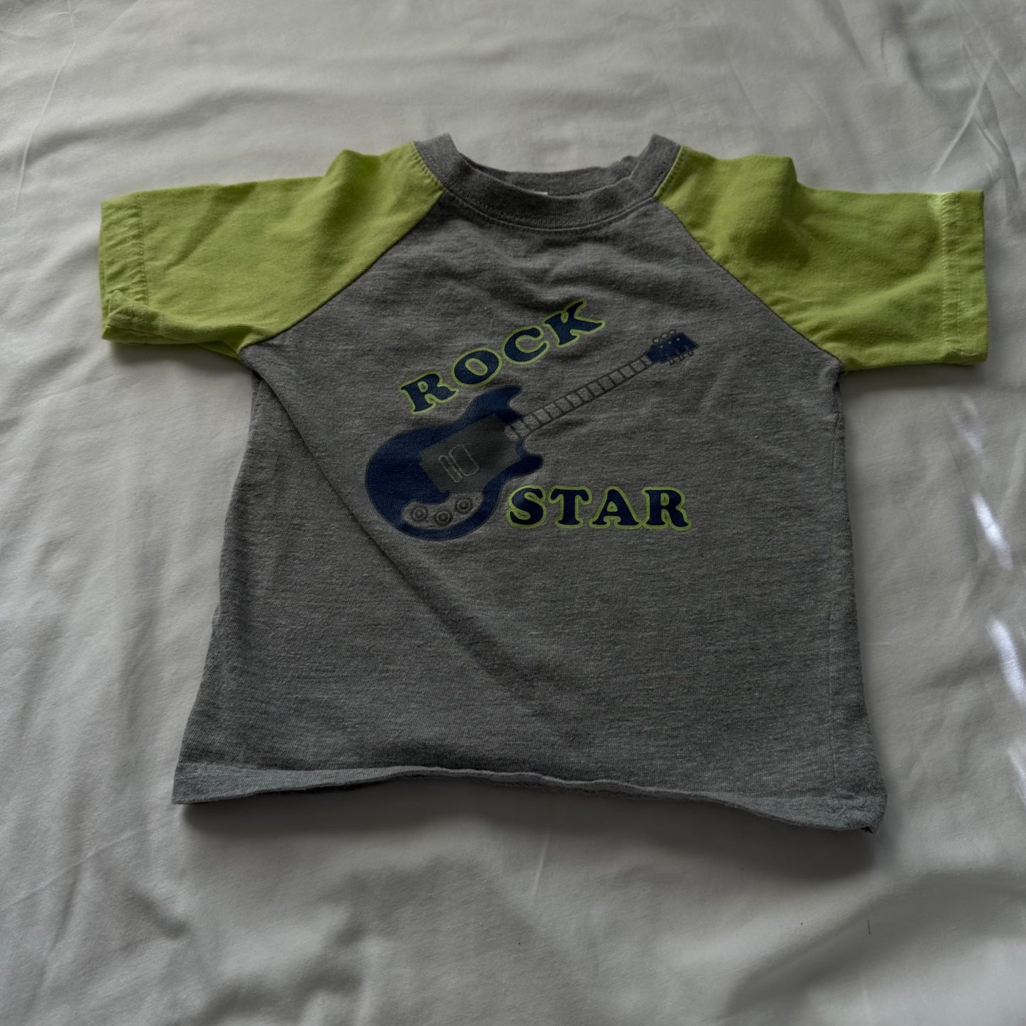 Boys short sleeve shirts, Kids 2T