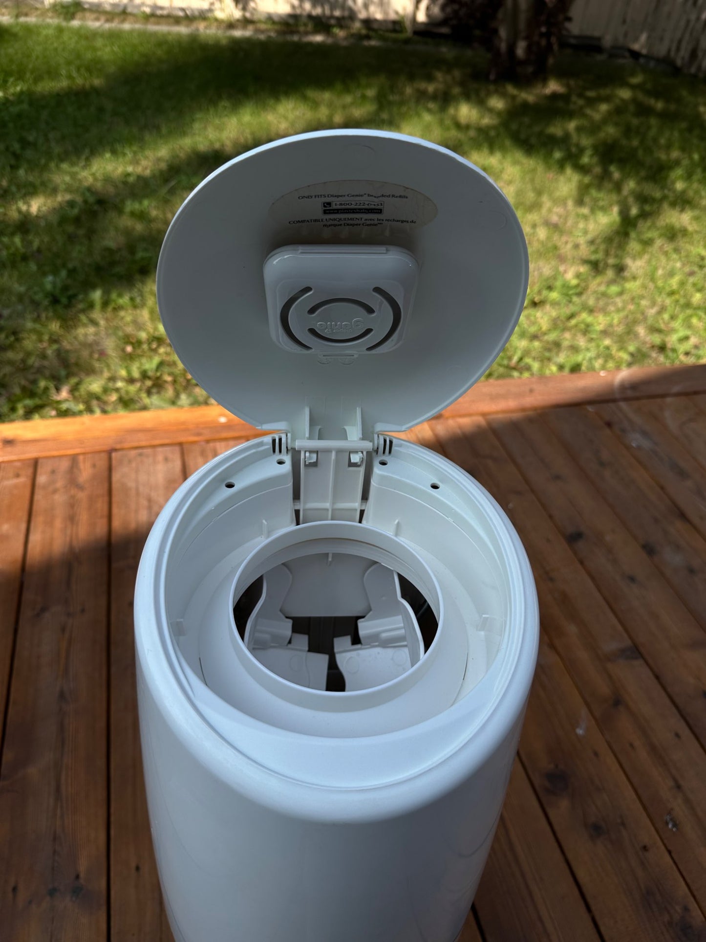 White Diaper Genie Elite