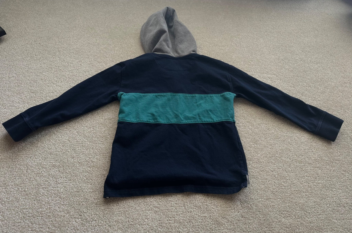Old navy blue/green sweater with hood, Kids 8
