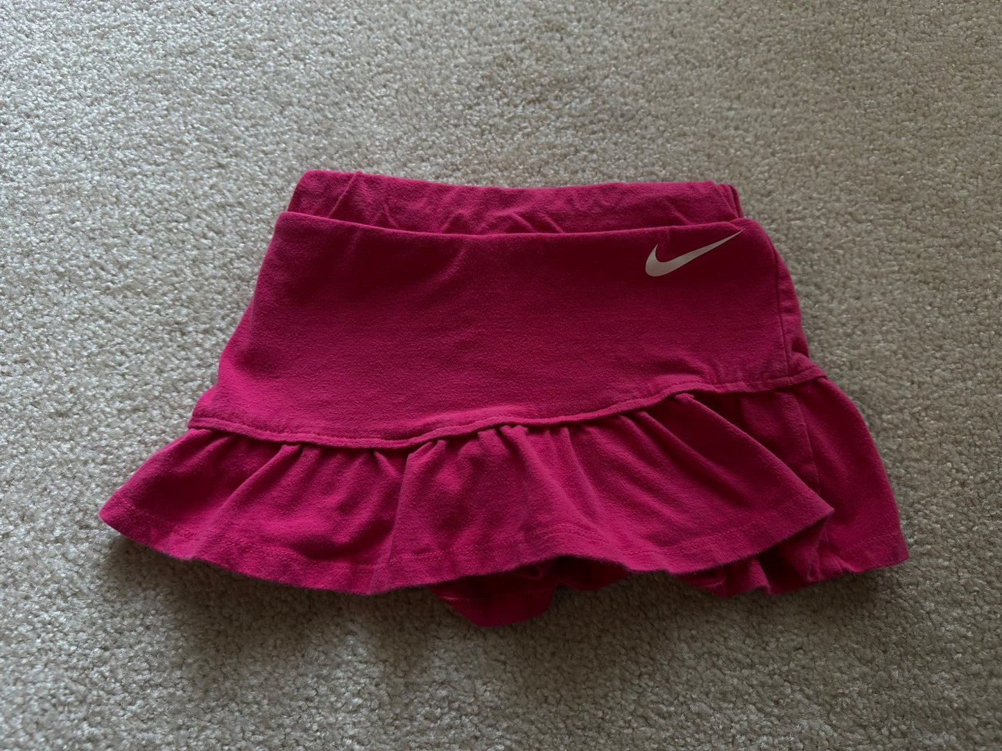 Nike girls 2 piece set, Kids 4/4T