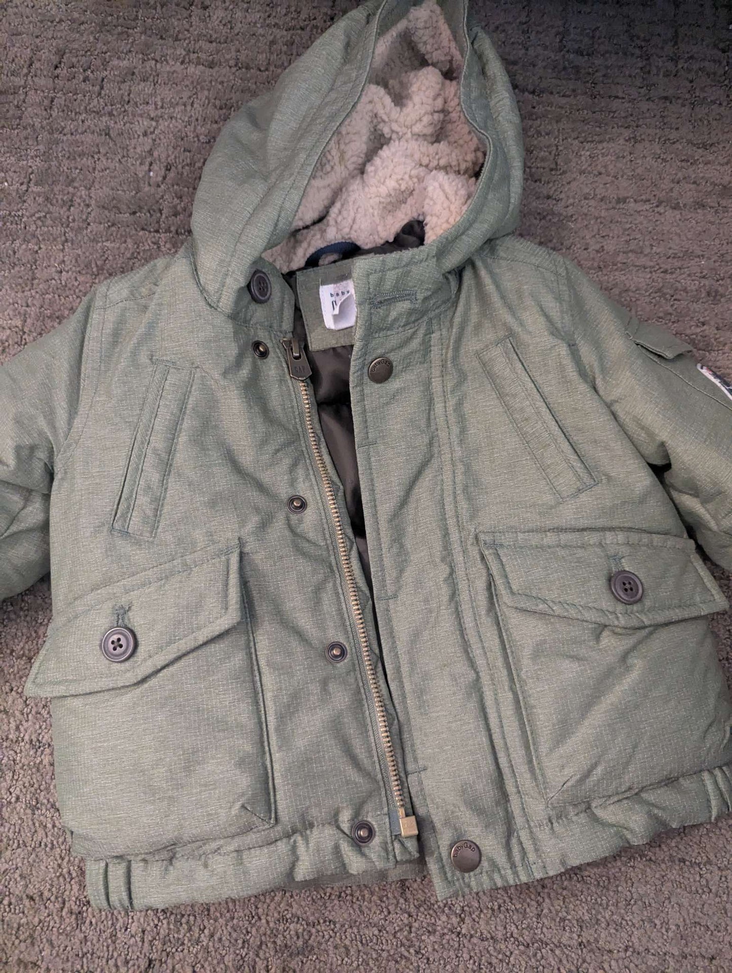 Baby Gap winter coat , Kids 12 Month (9-12M)
