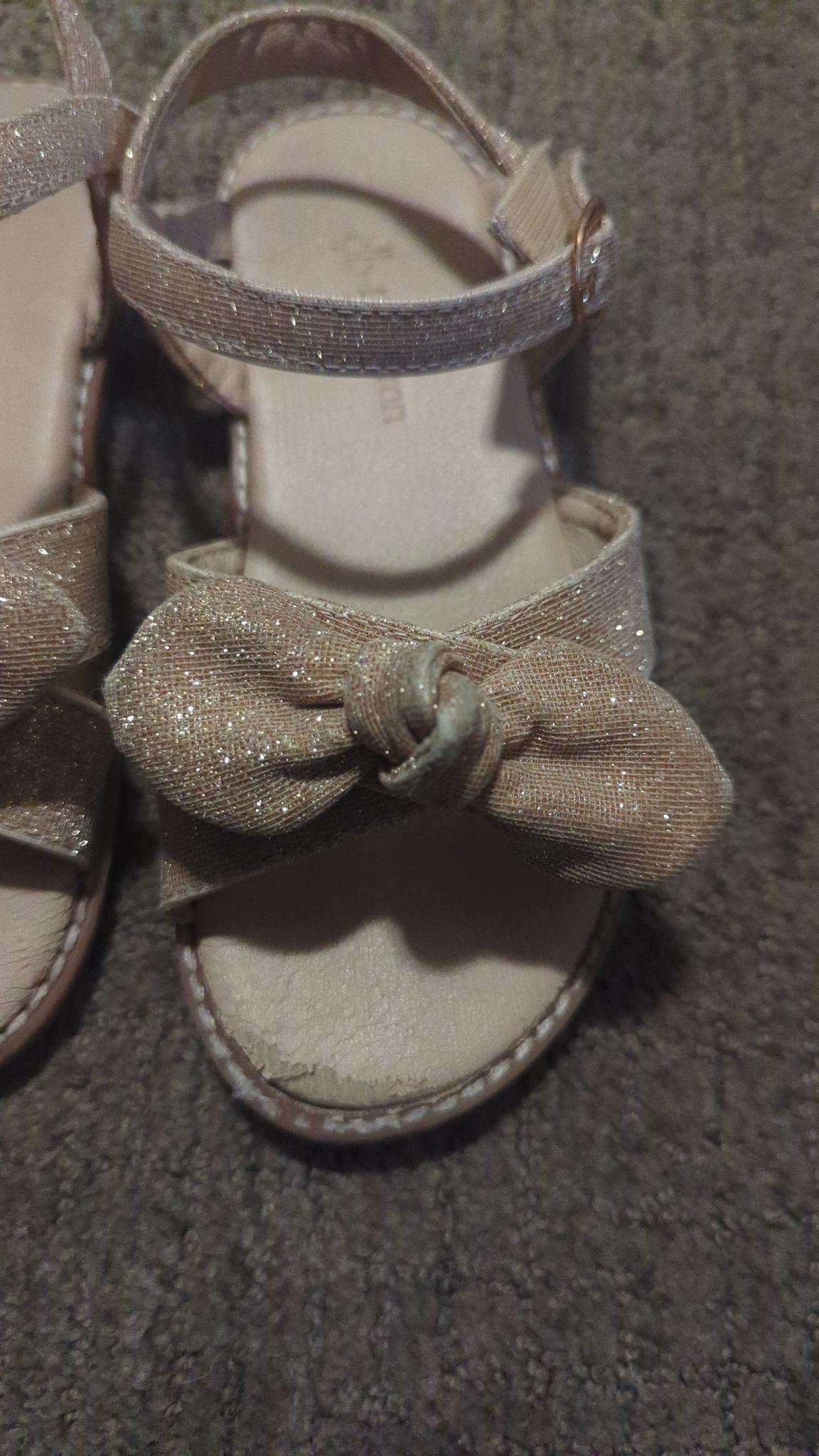 Gold sparkly sandles, Shoes 12 (Toddler:2-4yr)