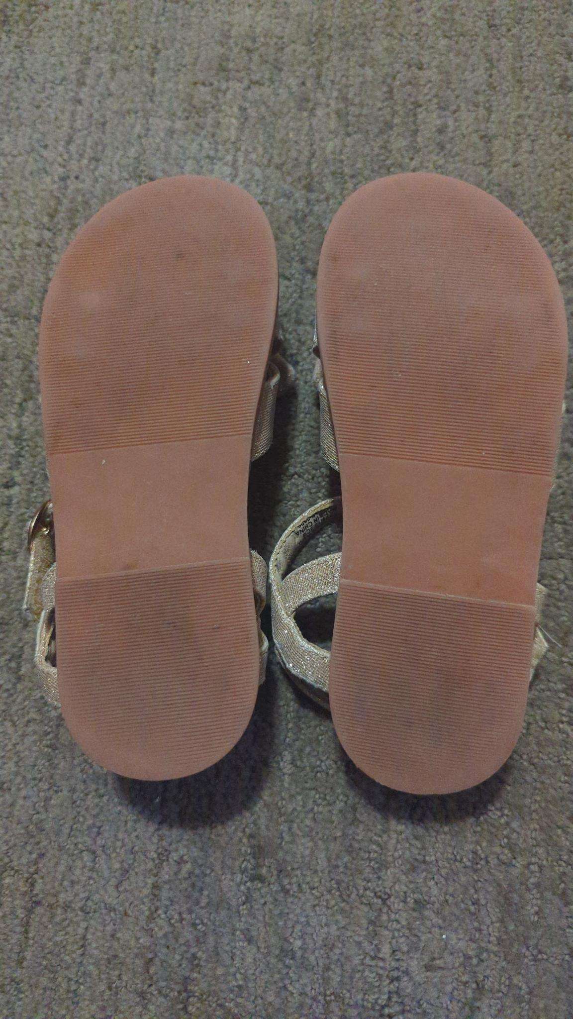 Gold sparkly sandles, Shoes 12 (Toddler:2-4yr)