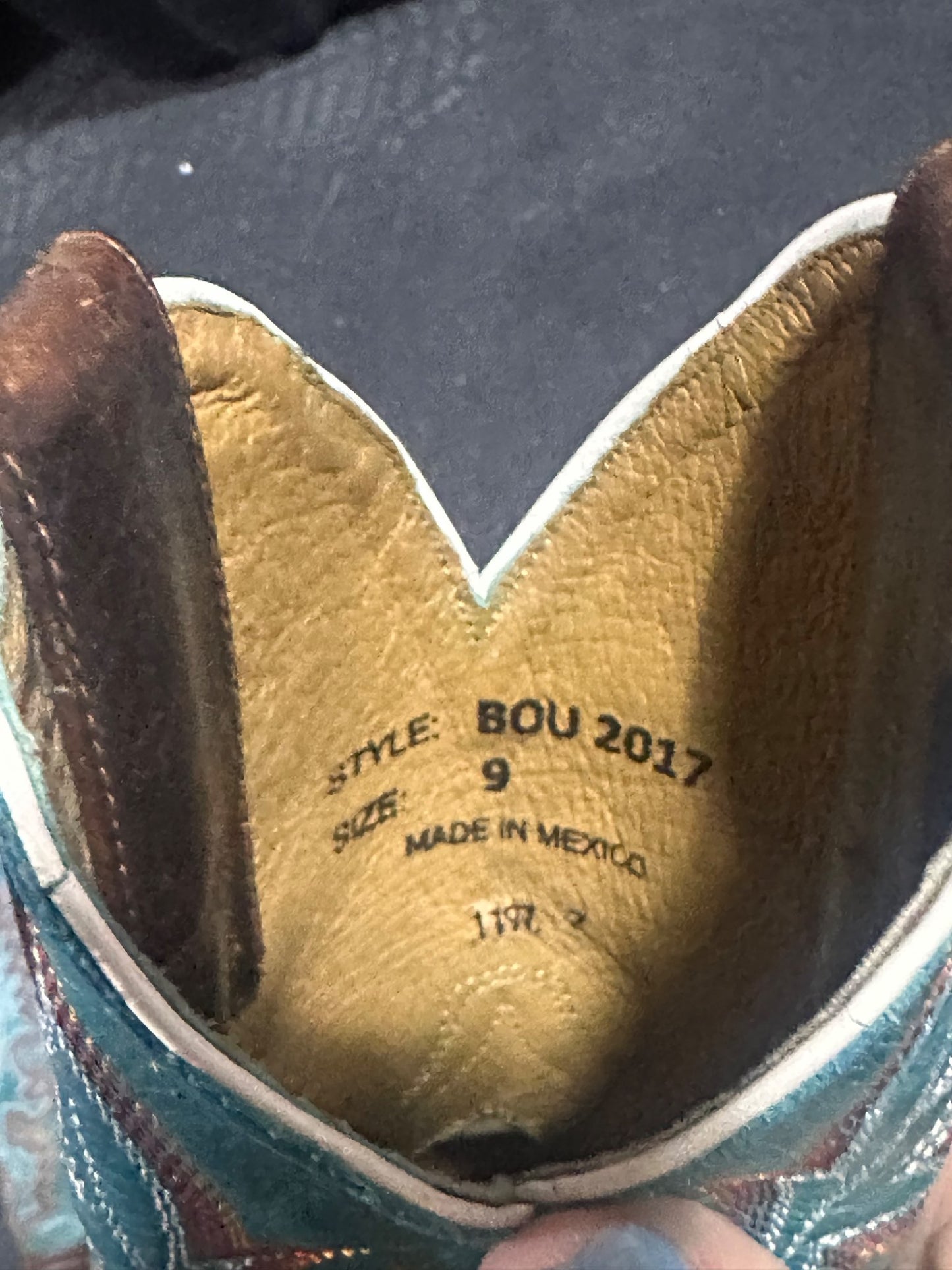 Teal and brown cowboy boots 9, Shoes 9 (Toddler:2-4yr)