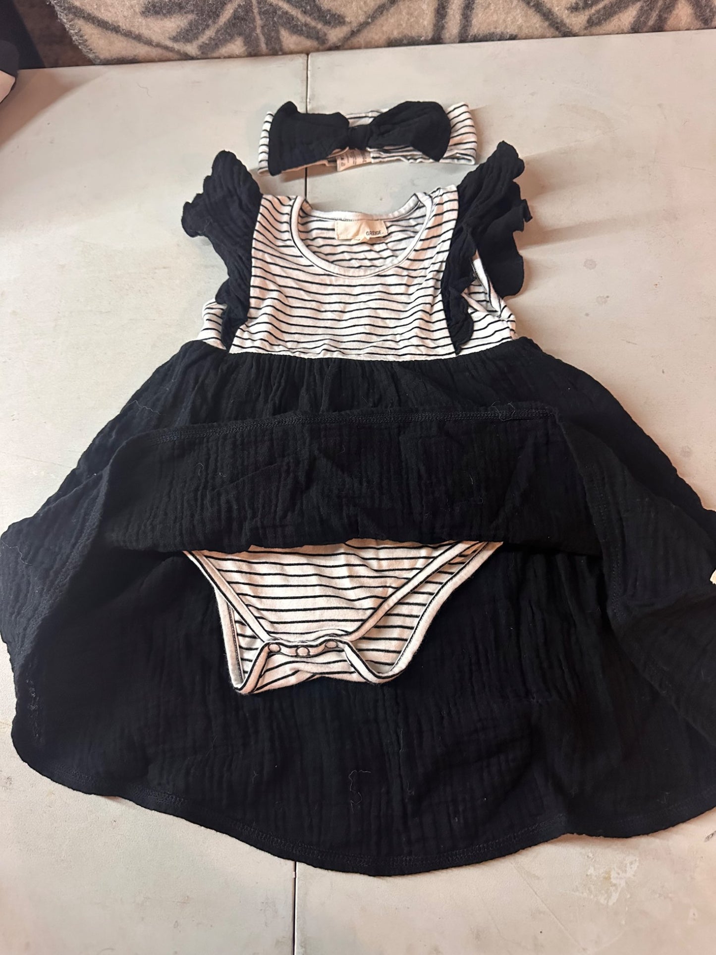 Dress with headband size 12-18mo, Kids 18 Month (12-18M)