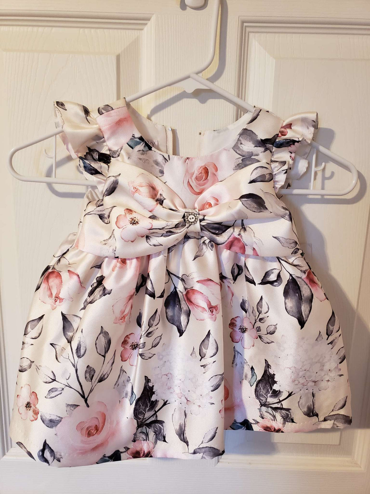 NWT beautiful floral baby dress 12mo, Kids 12 Month (9-12M)