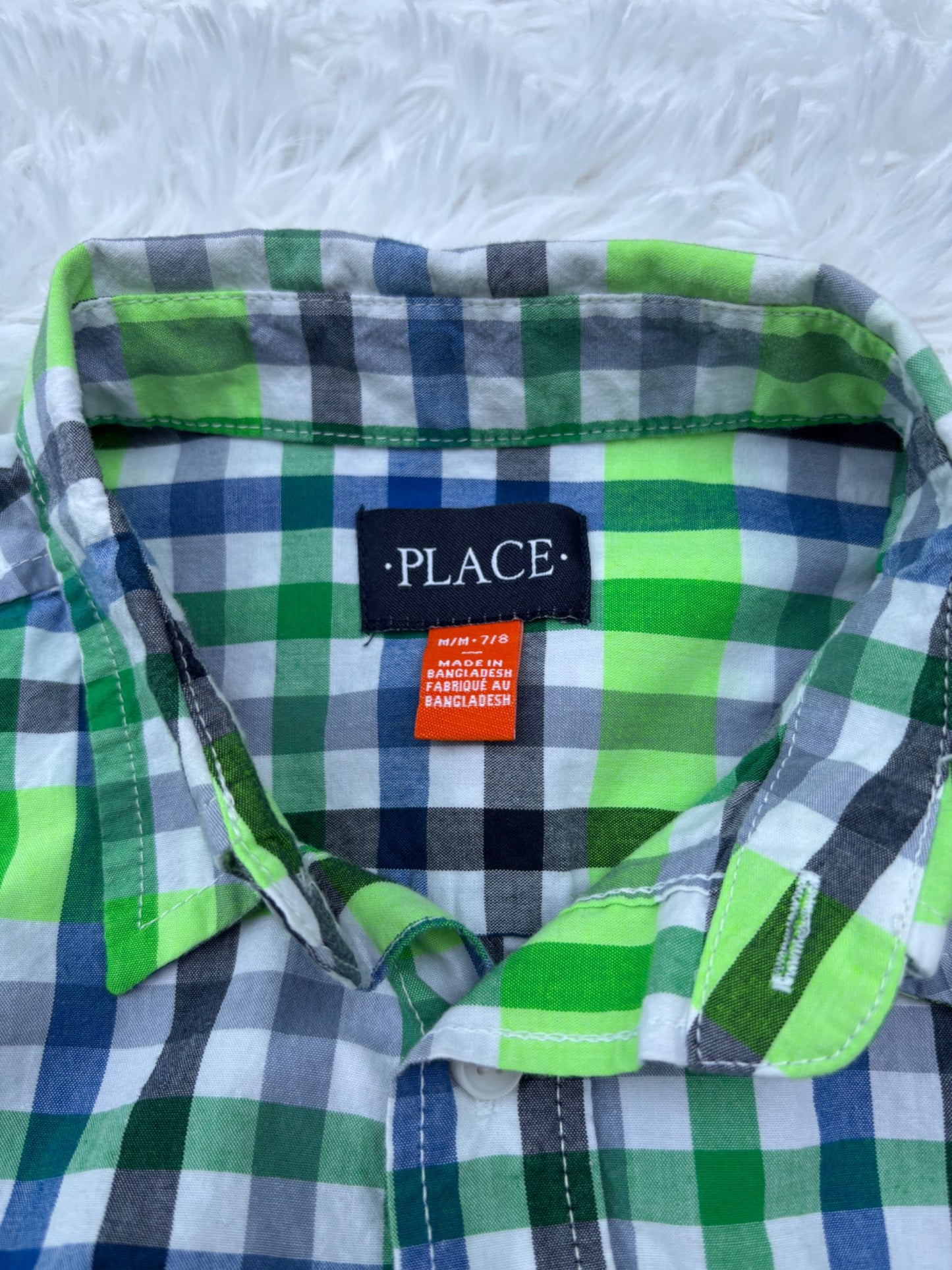 2 Boys’ long-sleeved plaid button up shirts - size 7/8, Kids 7 & 8 (small)