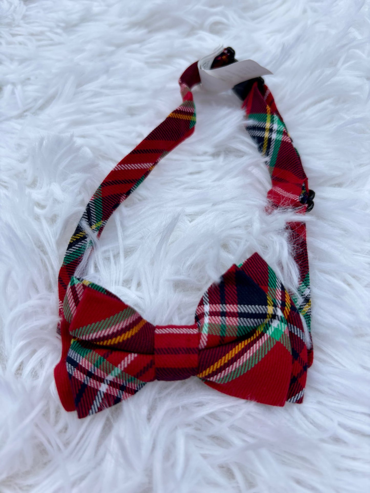 3 adjustable bow ties (24M - 4Y), 1 clip on tie