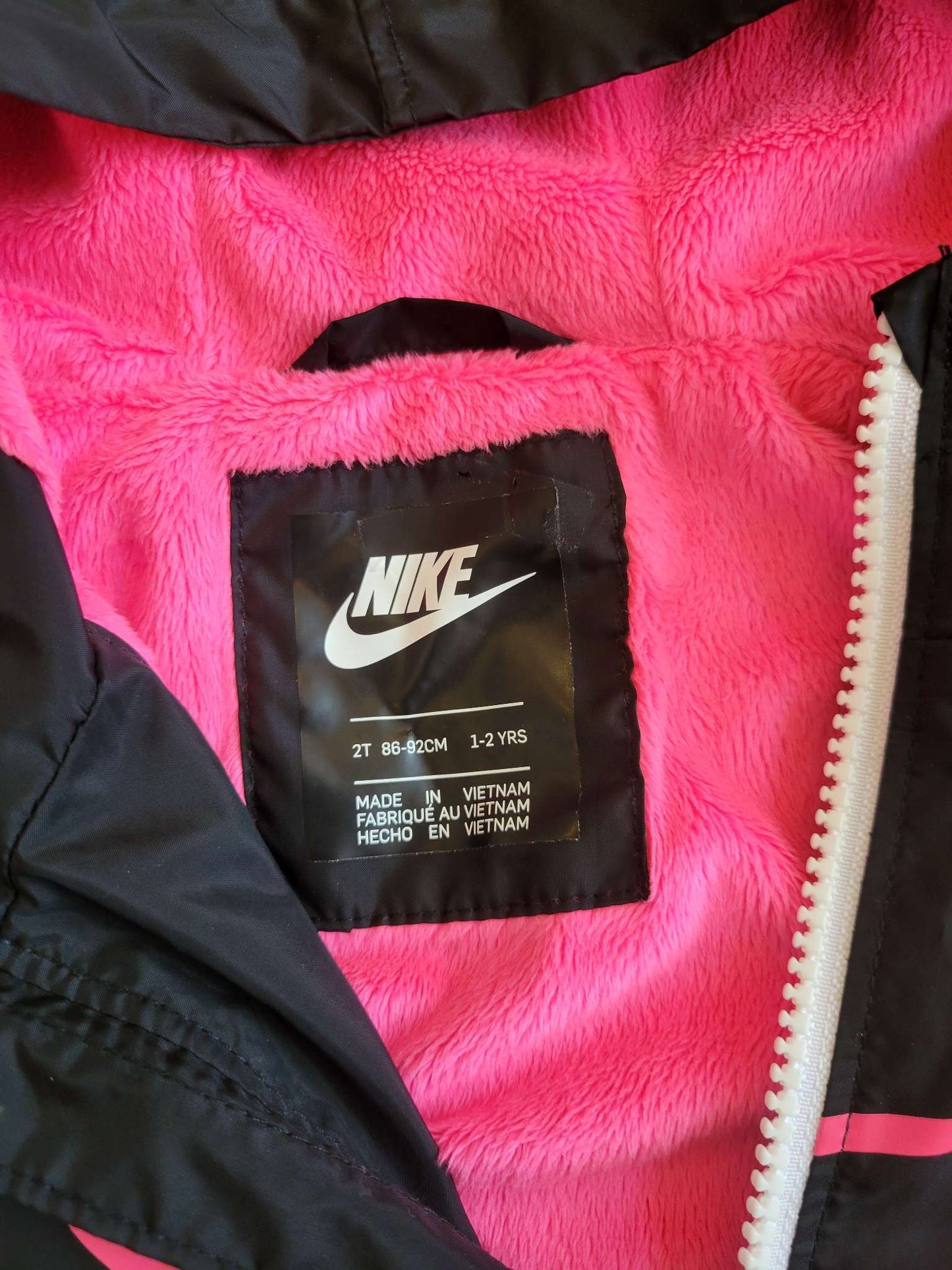 Black/Hot Pink Coat - Nike Size 1-2, Kids 18 Month (12-18M)