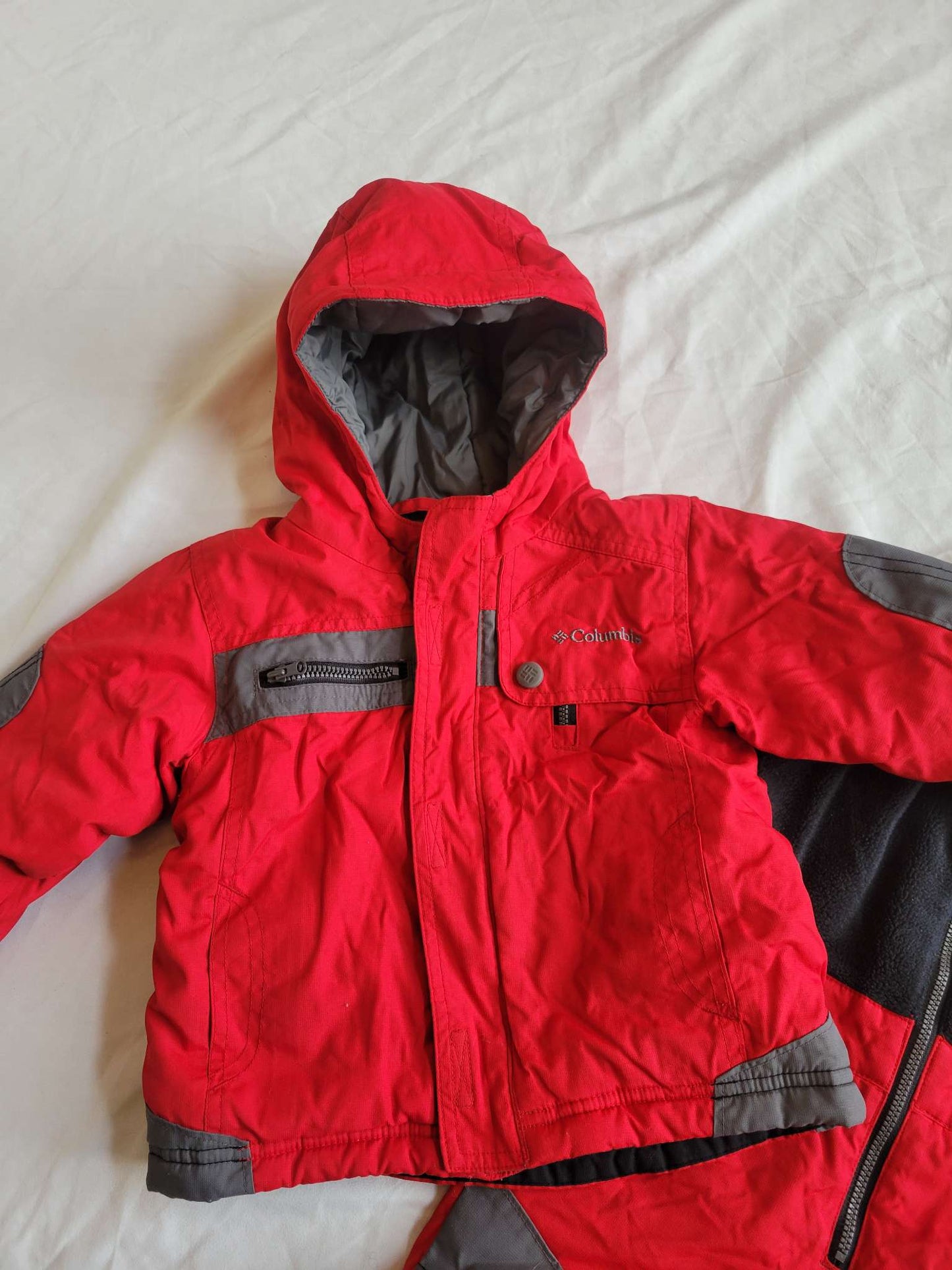 Red Columbia 2 Piece Snow Suit (Size 24 Months), Kids 24 Month (18-24M)