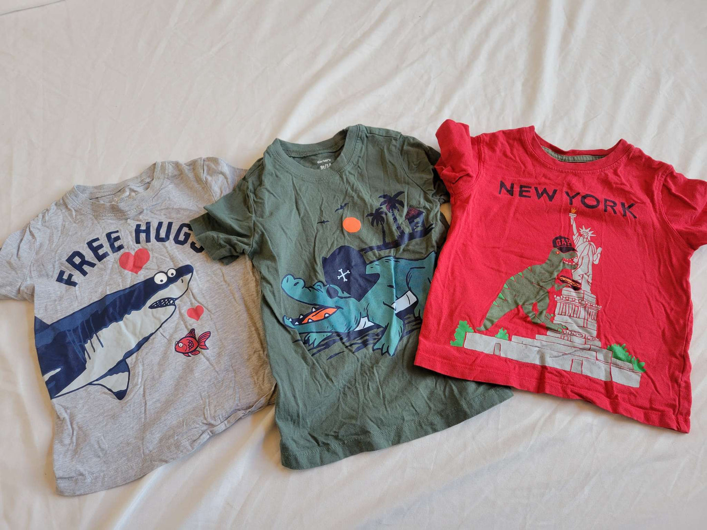 3 Short Sleeve Tshirts - Red Dino, Crocodile Pirate and Free Hugs - EUC , Kids 3T