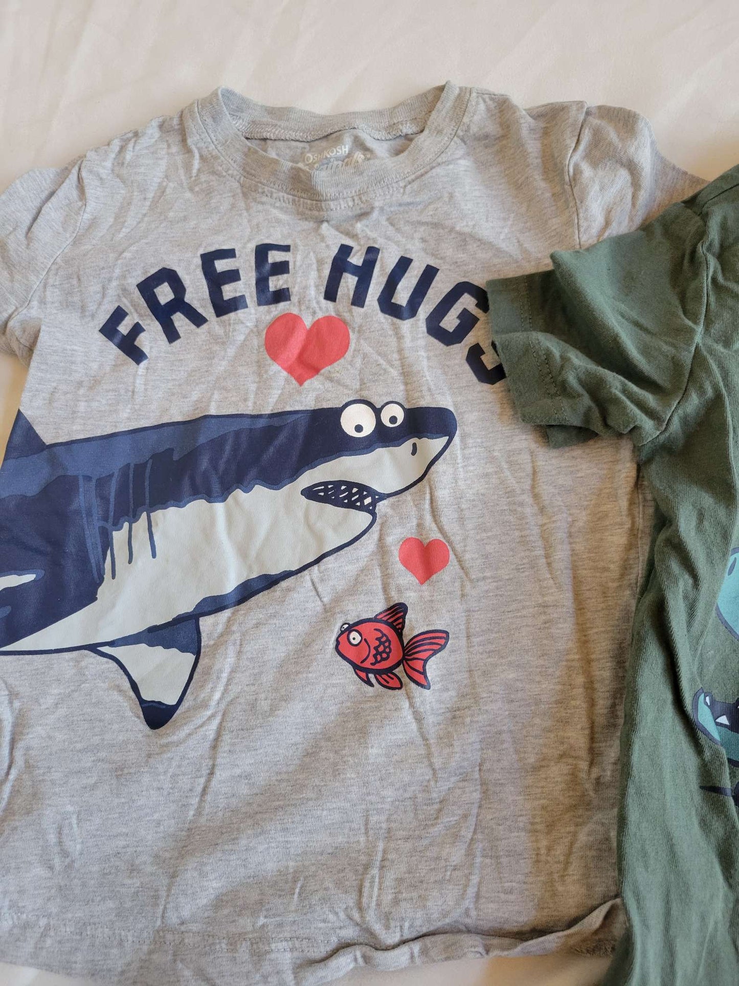 3 Short Sleeve Tshirts - Red Dino, Crocodile Pirate and Free Hugs - EUC , Kids 3T